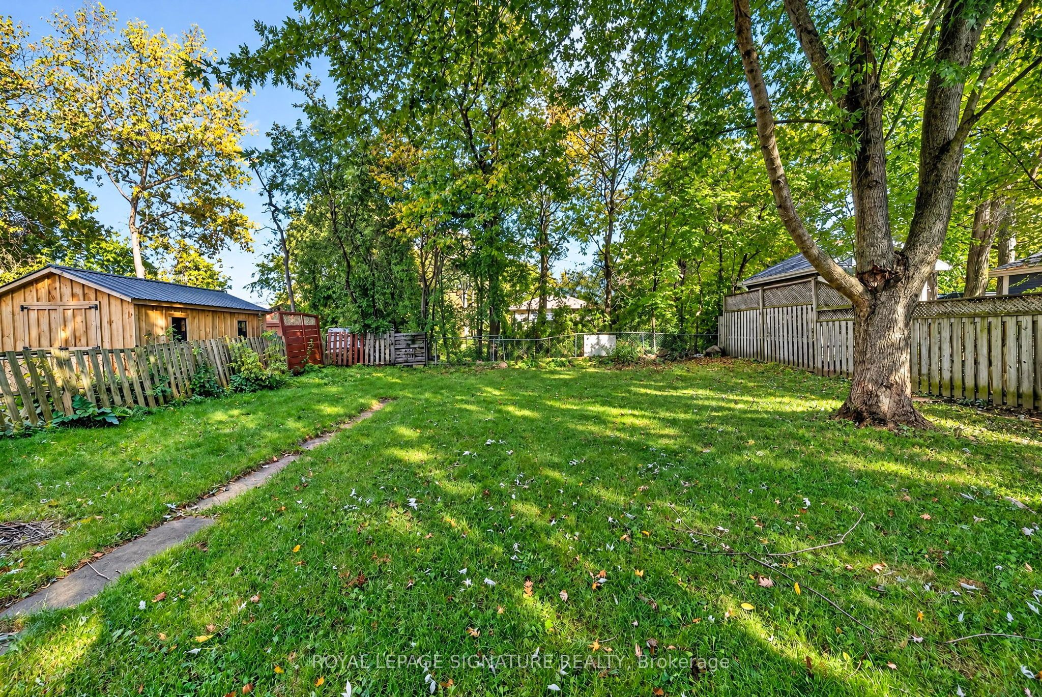 54 Farley Circle Property Photo 42
