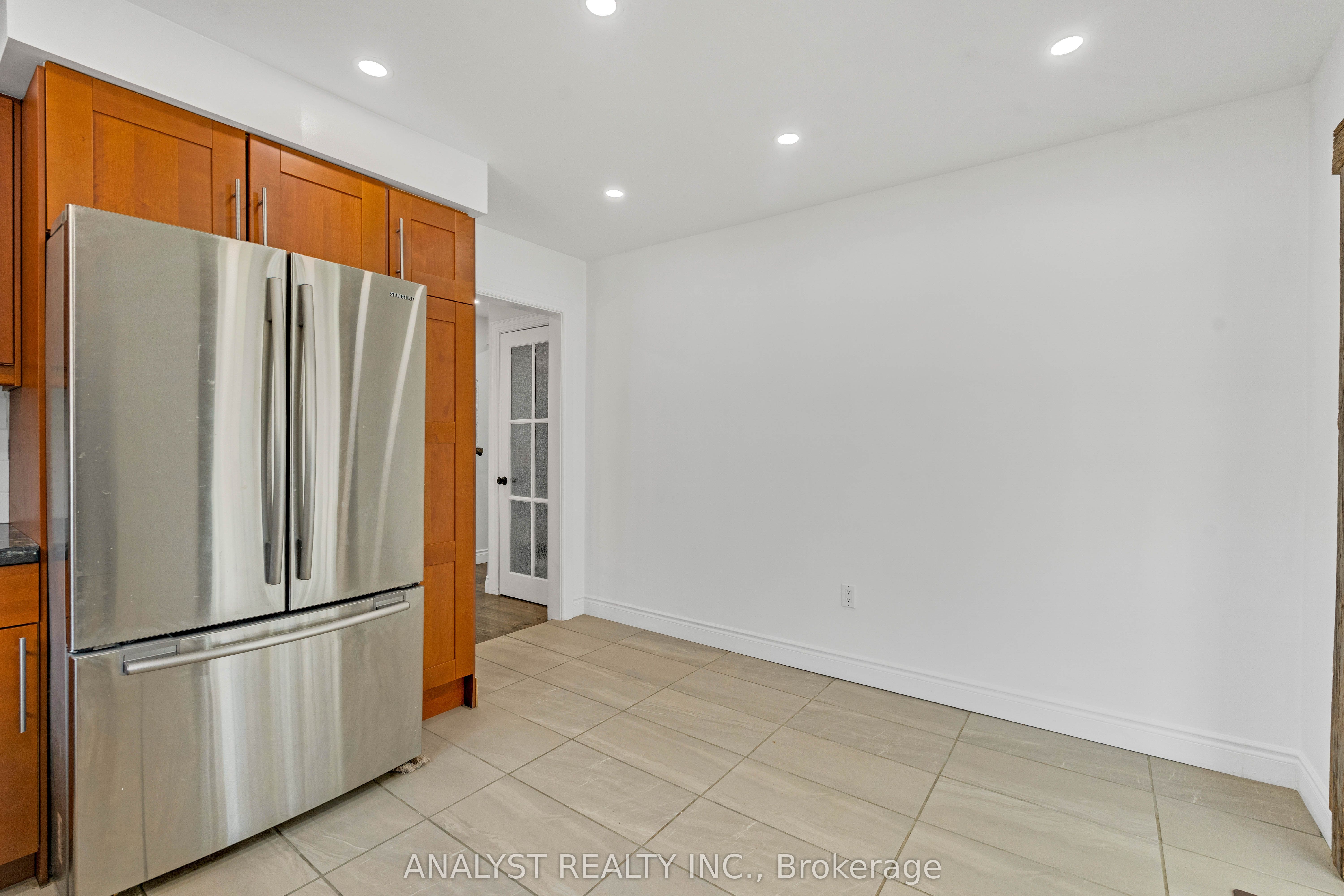 19 Pine Park Boulevard Property Photo 6