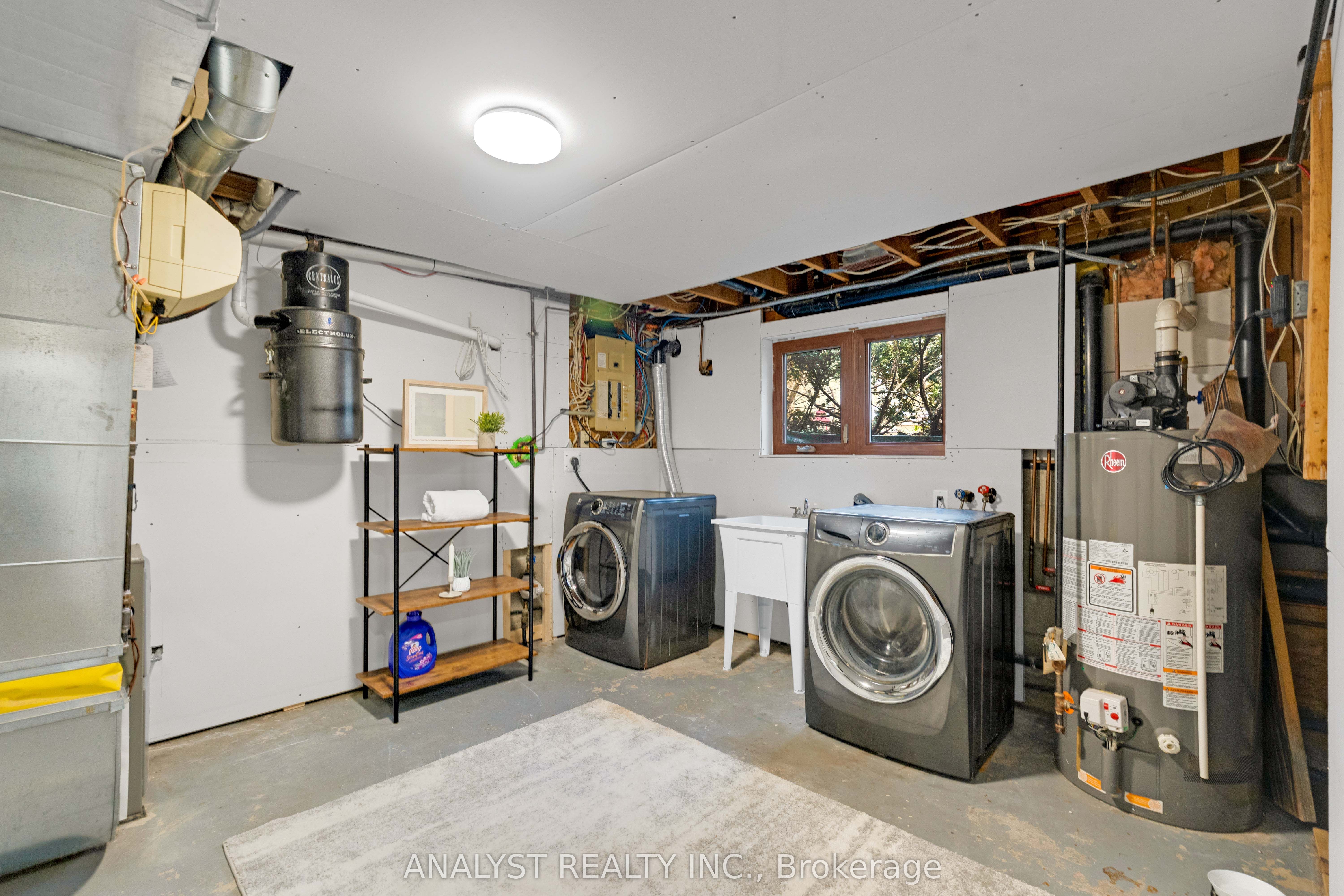 19 Pine Park Boulevard Property Photo 20