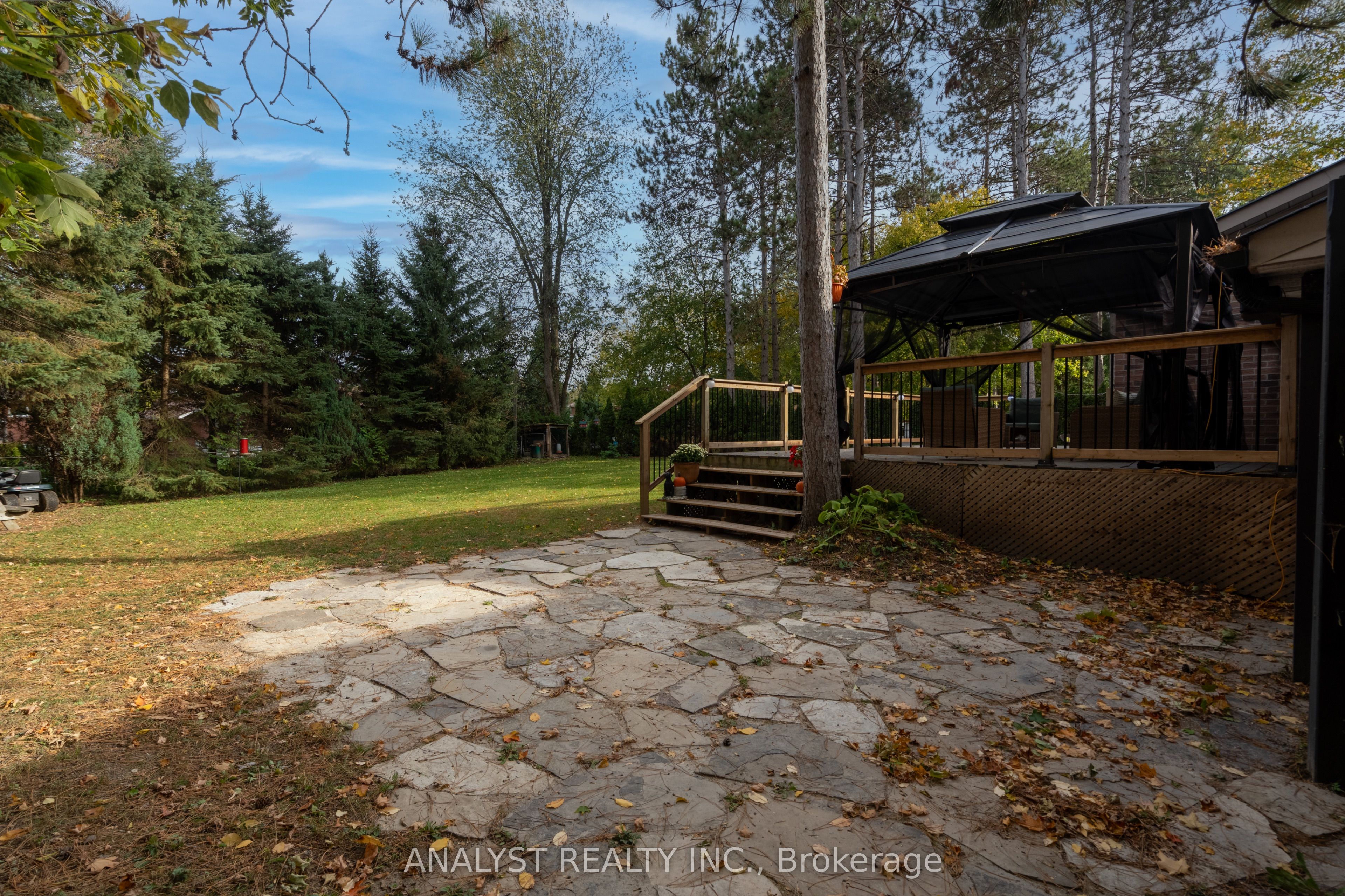 19 Pine Park Boulevard Property Photo 22