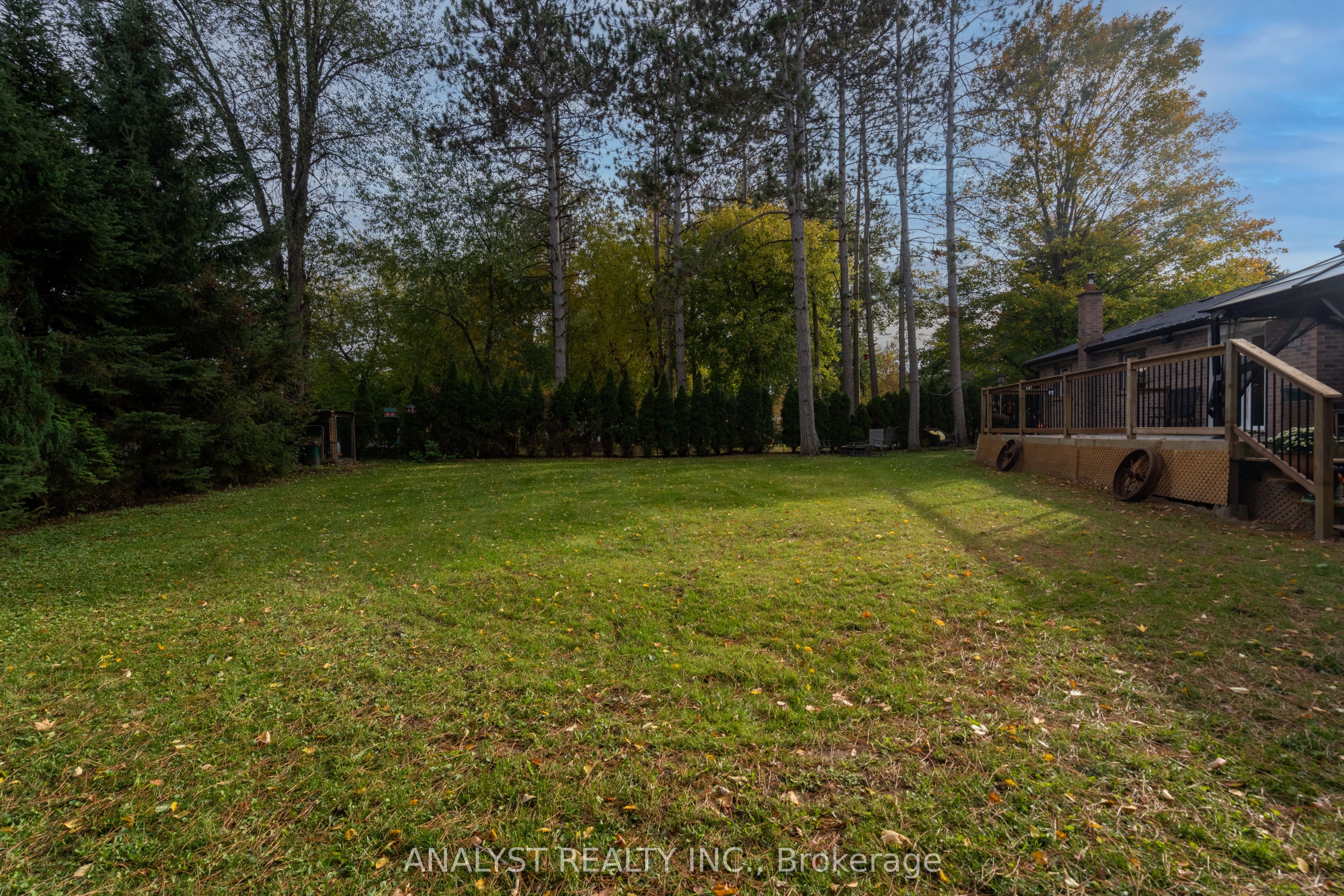 19 Pine Park Boulevard Property Photo 24