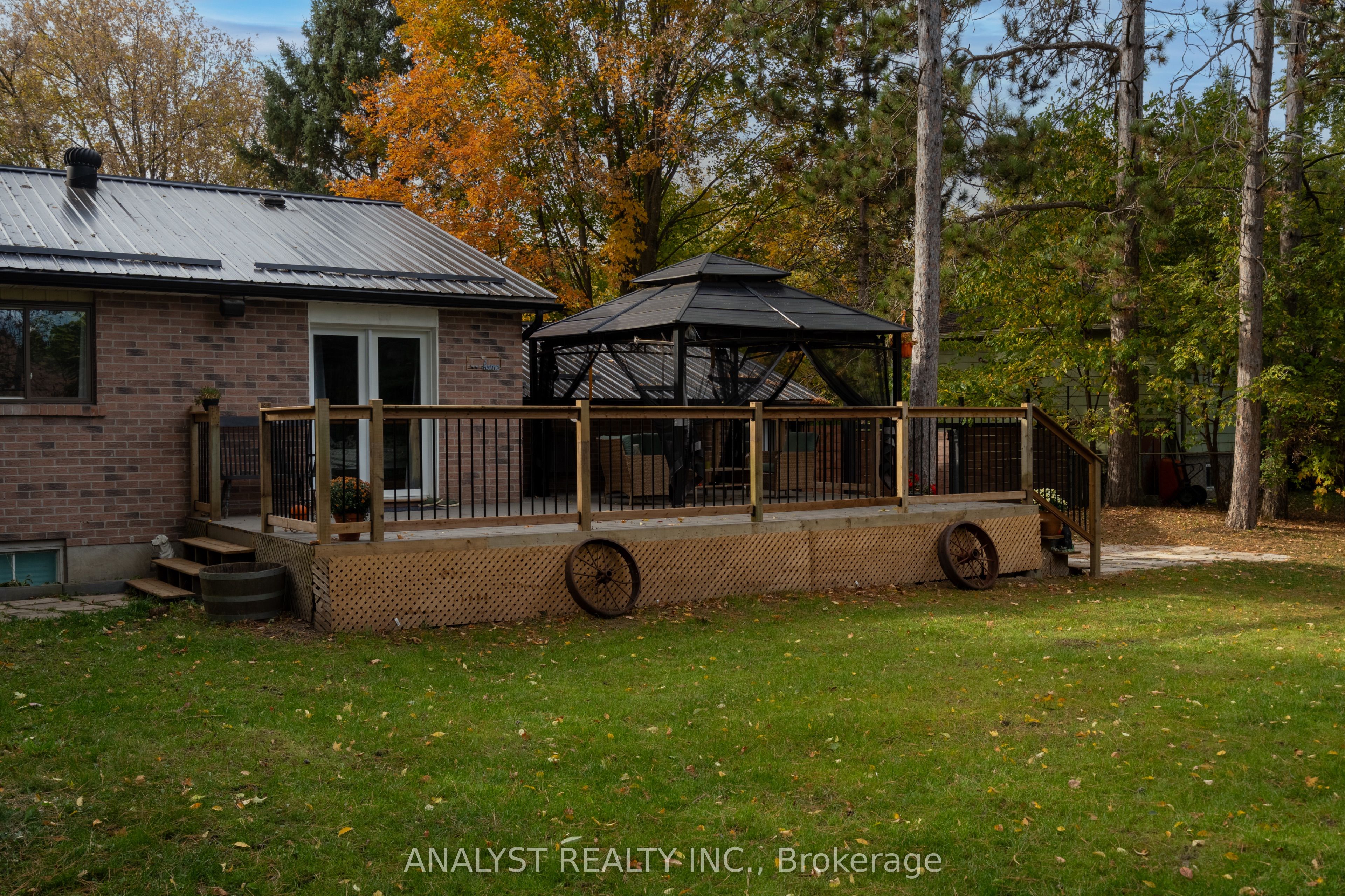 19 Pine Park Boulevard Property Photo 28