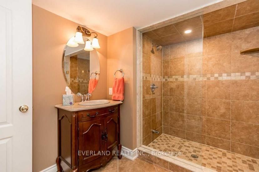 159 Ivy Jay Crescent Bsmt Property Photo 2