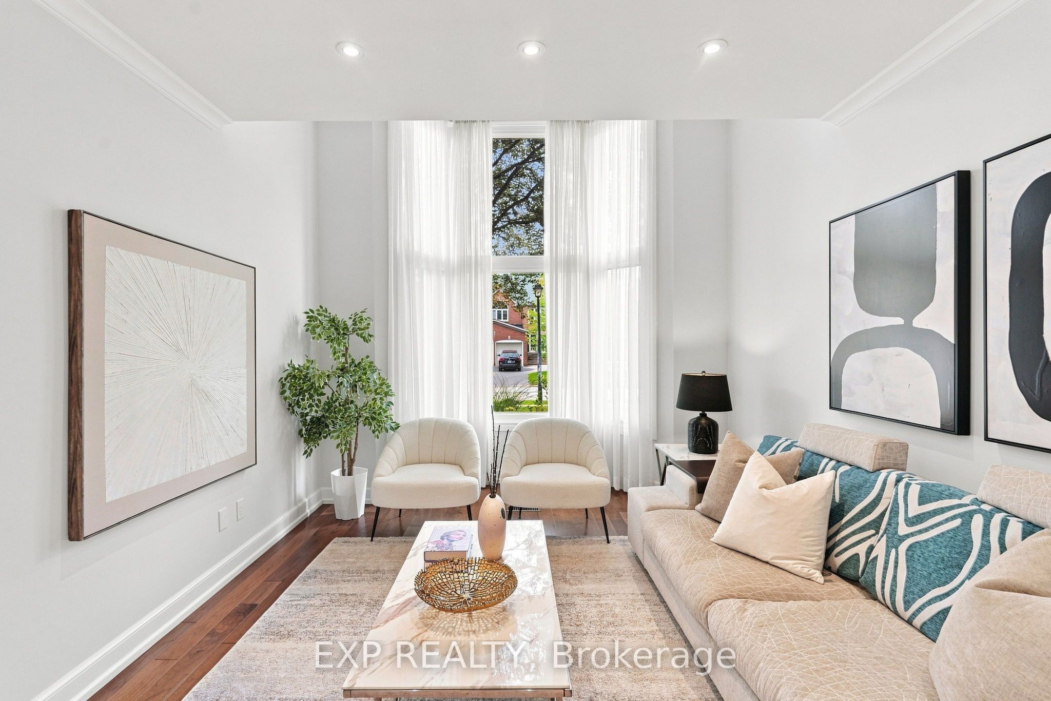 655 Culler Mews Property Photo 6