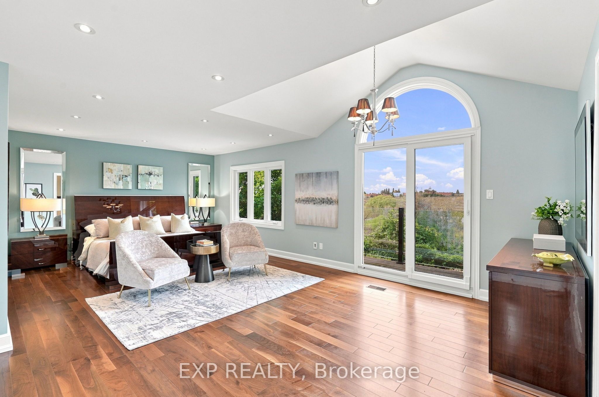 655 Culler Mews Property Photo 22