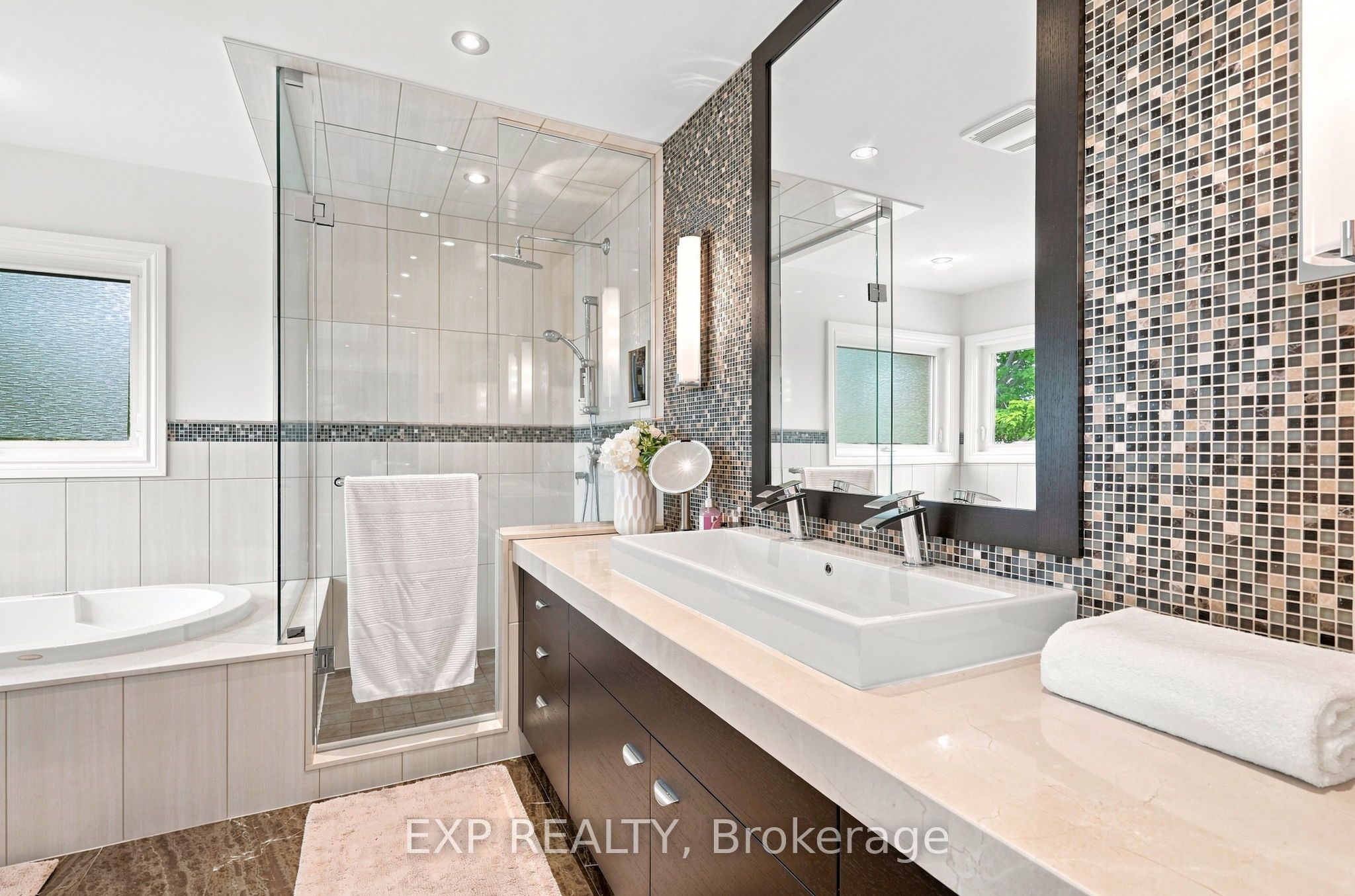 655 Culler Mews Property Photo 23