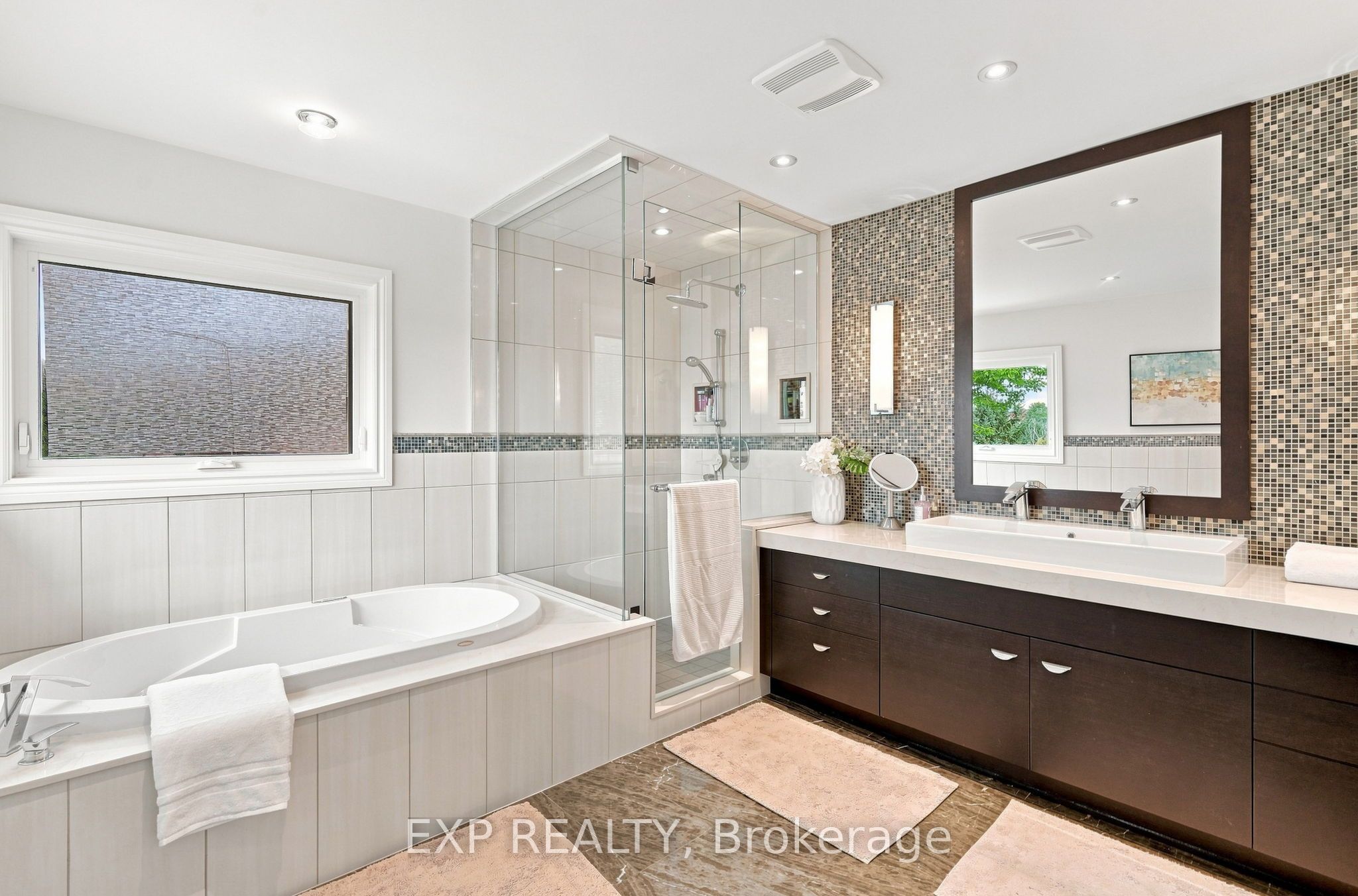 655 Culler Mews Property Photo 24