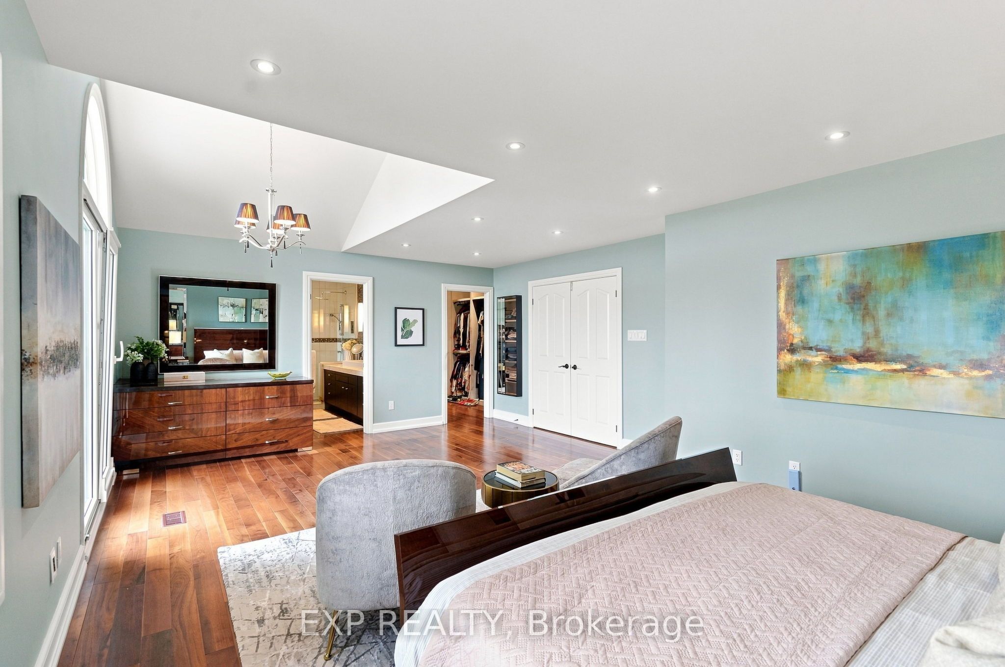 655 Culler Mews Property Photo 26