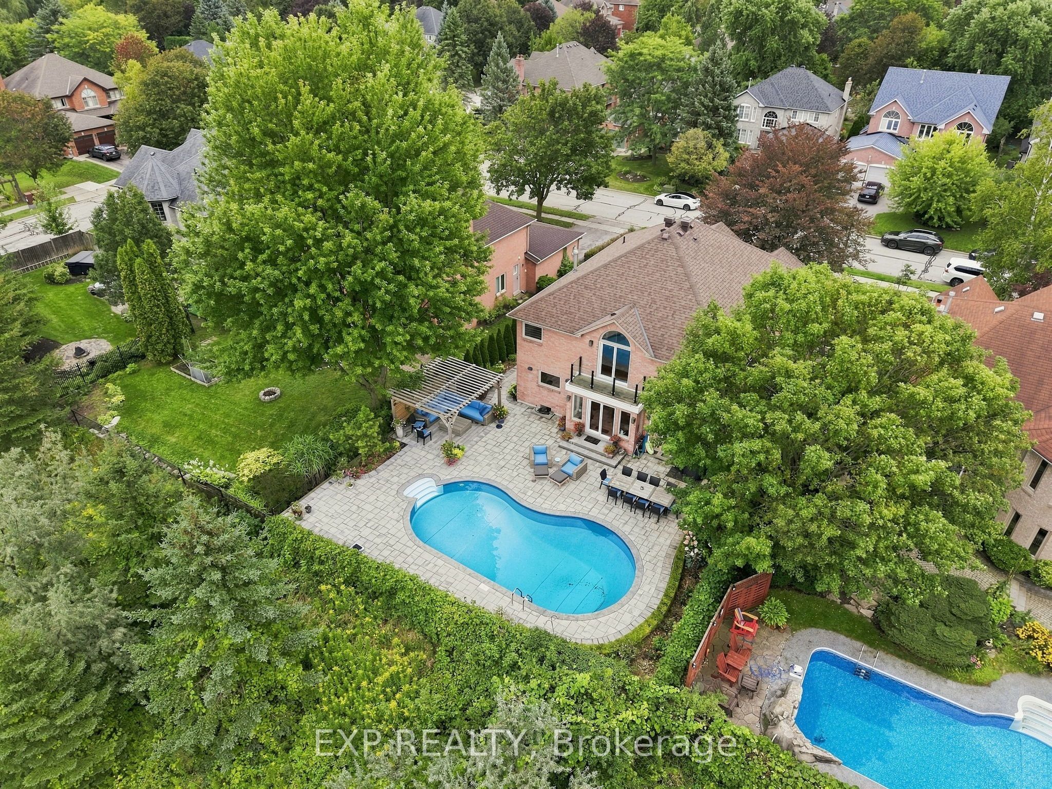 655 Culler Mews Property Photo 47