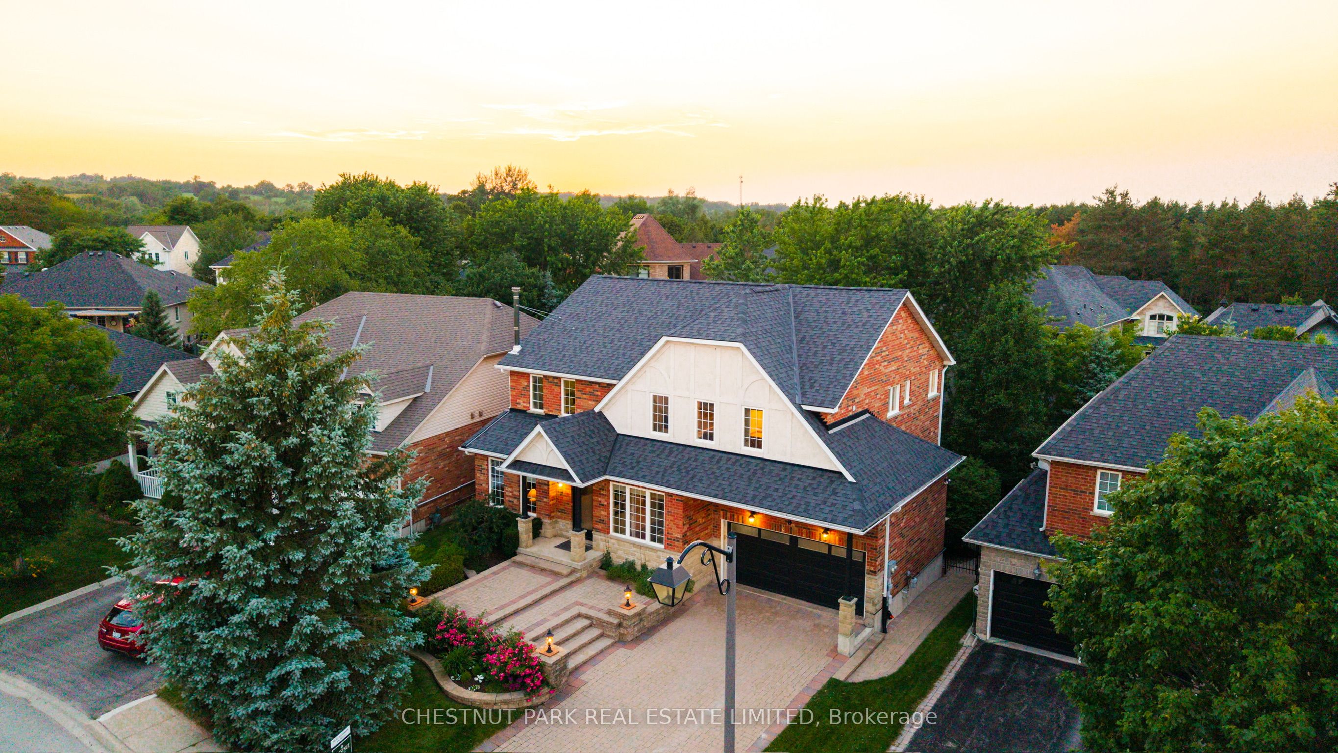 8 Cyril Richardson Court Property Photo 4