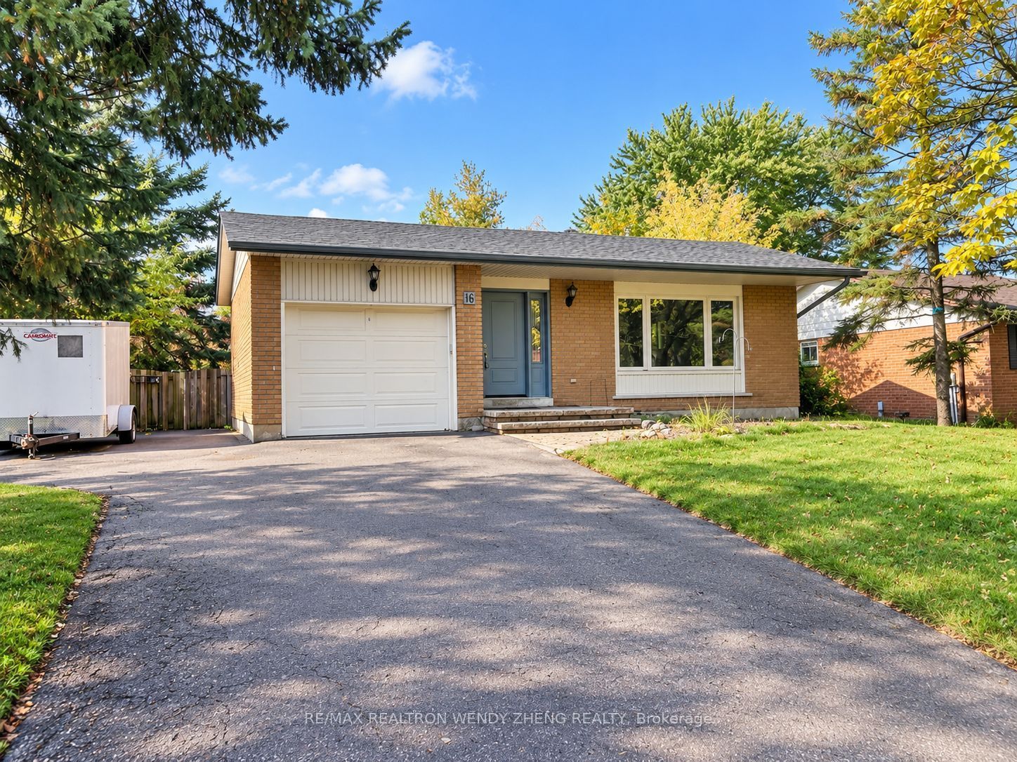 16 Sir Constantine Drive Main Property Photo 1