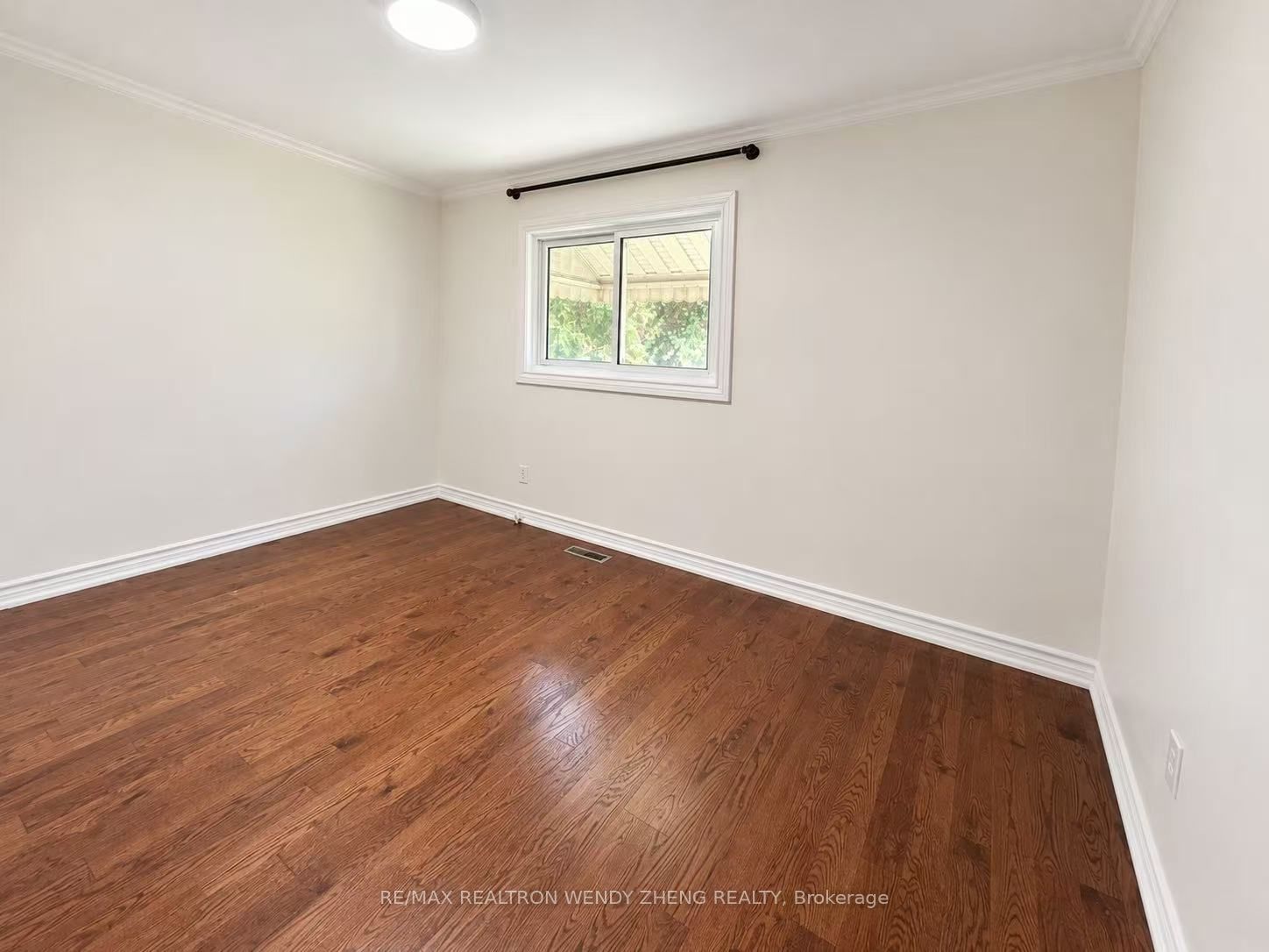 16 Sir Constantine Drive Main Property Photo 7