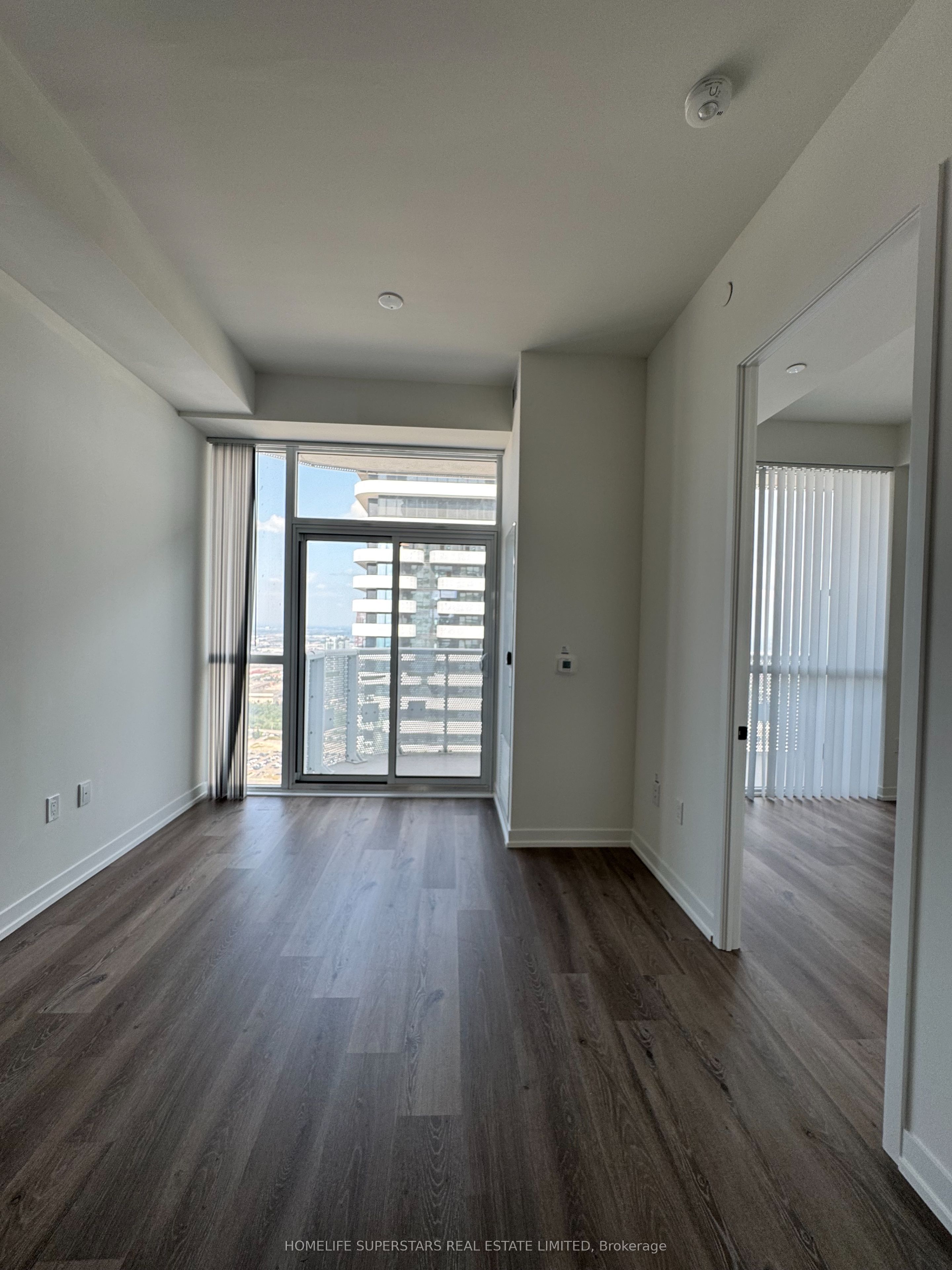 225 Commerce Street 5815 Property Photo 10