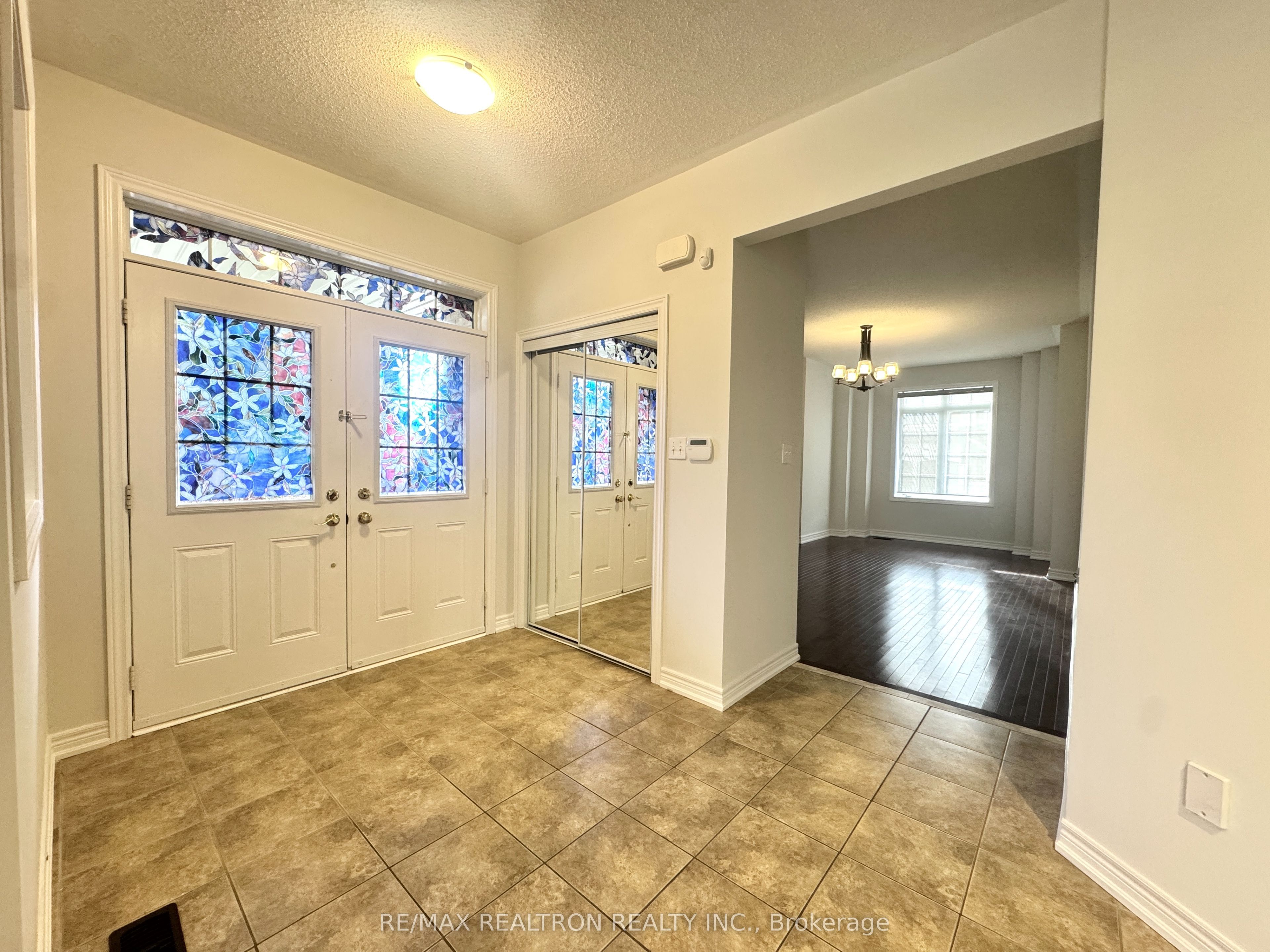 1306 Blencowe Crescent Property Photo 4