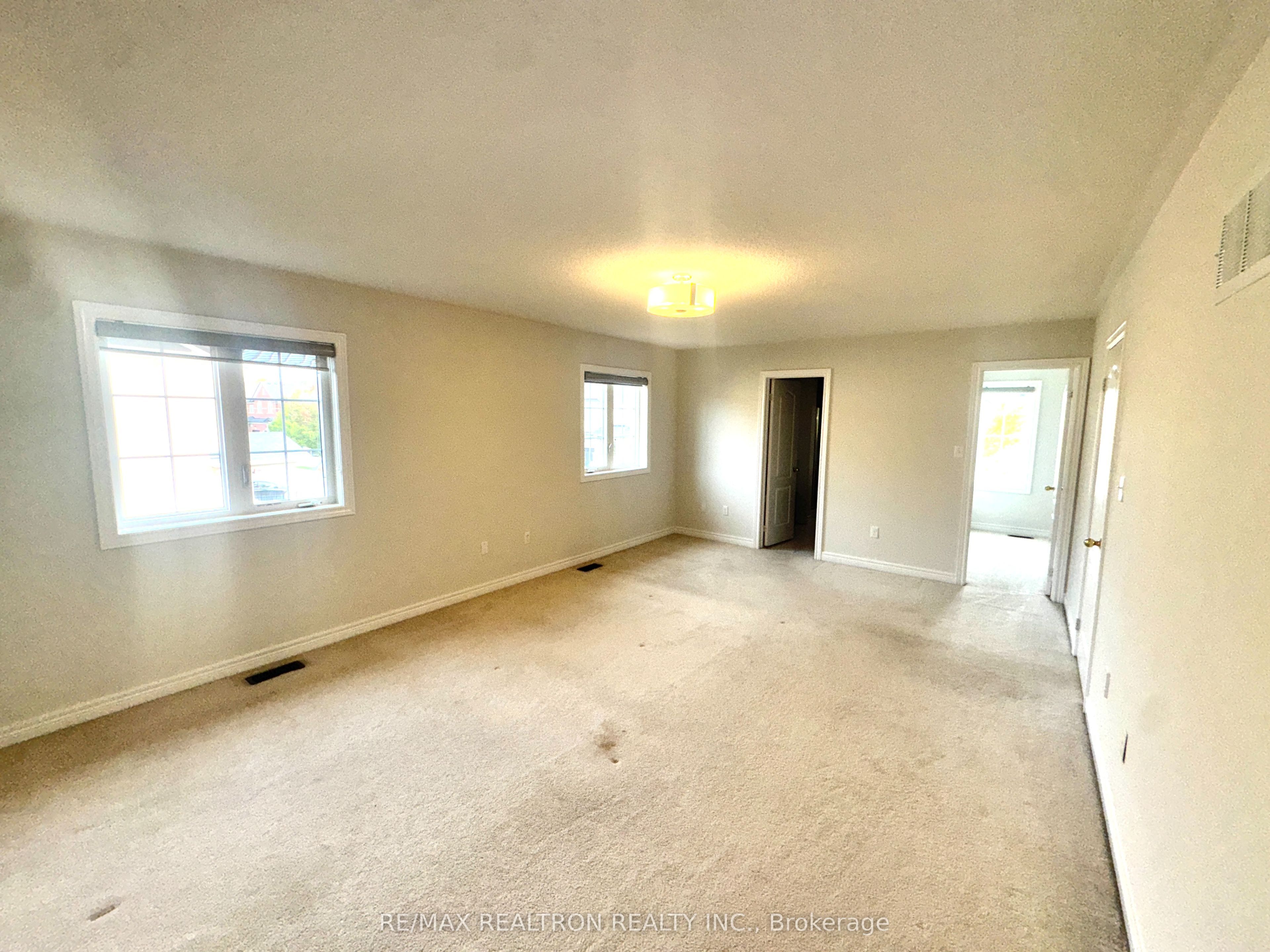 1306 Blencowe Crescent Property Photo 13