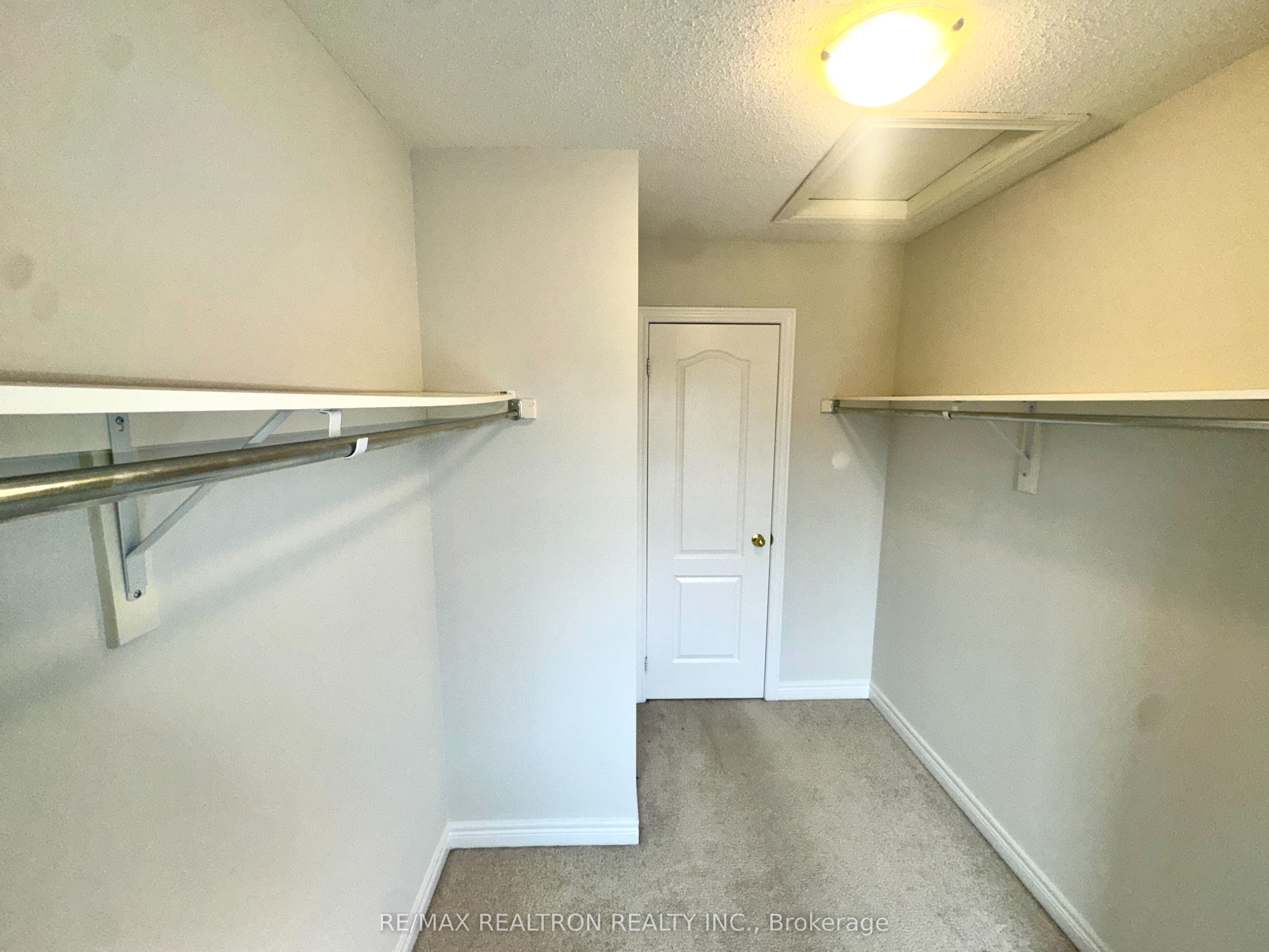 1306 Blencowe Crescent Property Photo 17