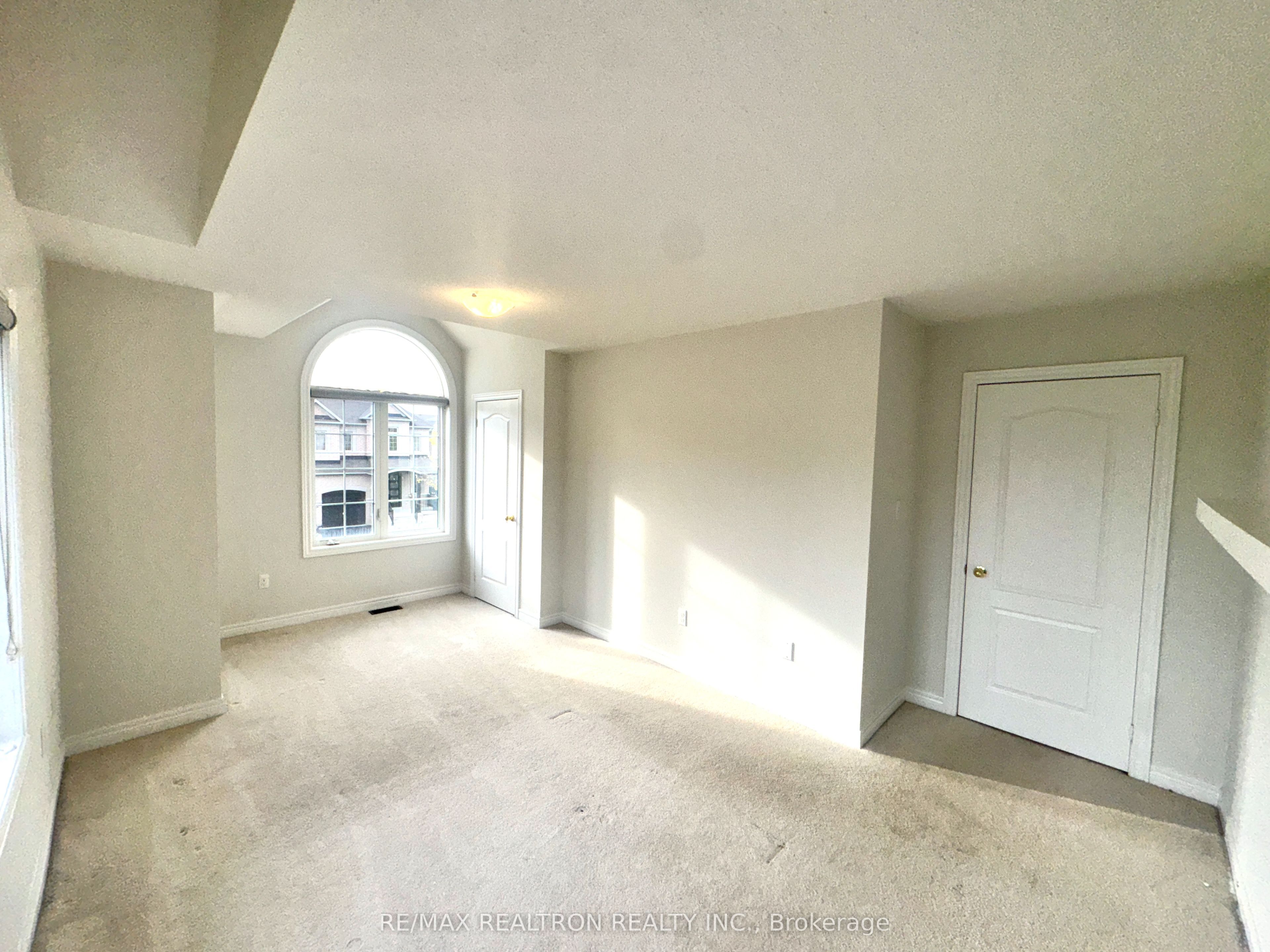 1306 Blencowe Crescent Property Photo 22