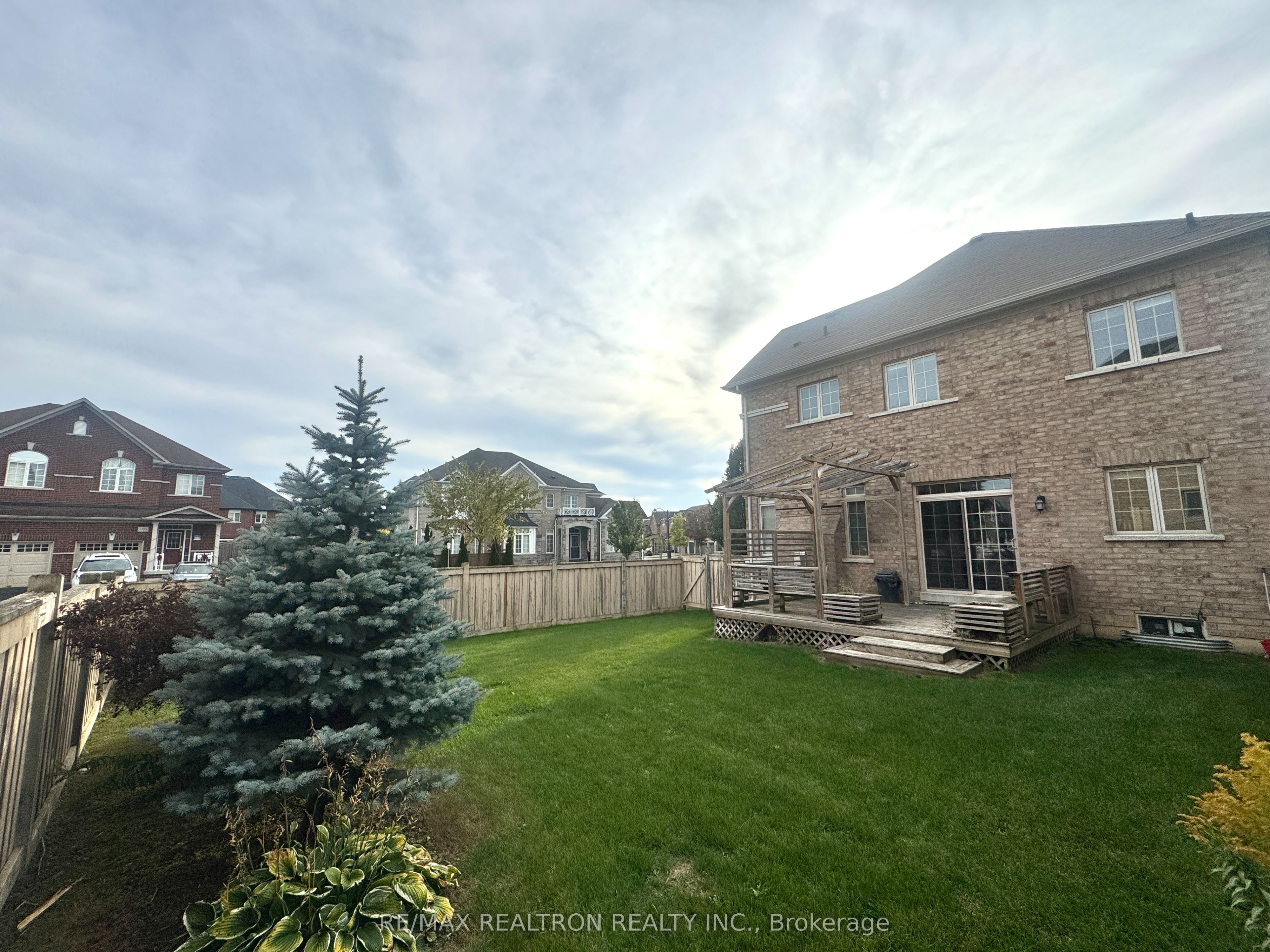 1306 Blencowe Crescent Property Photo 29