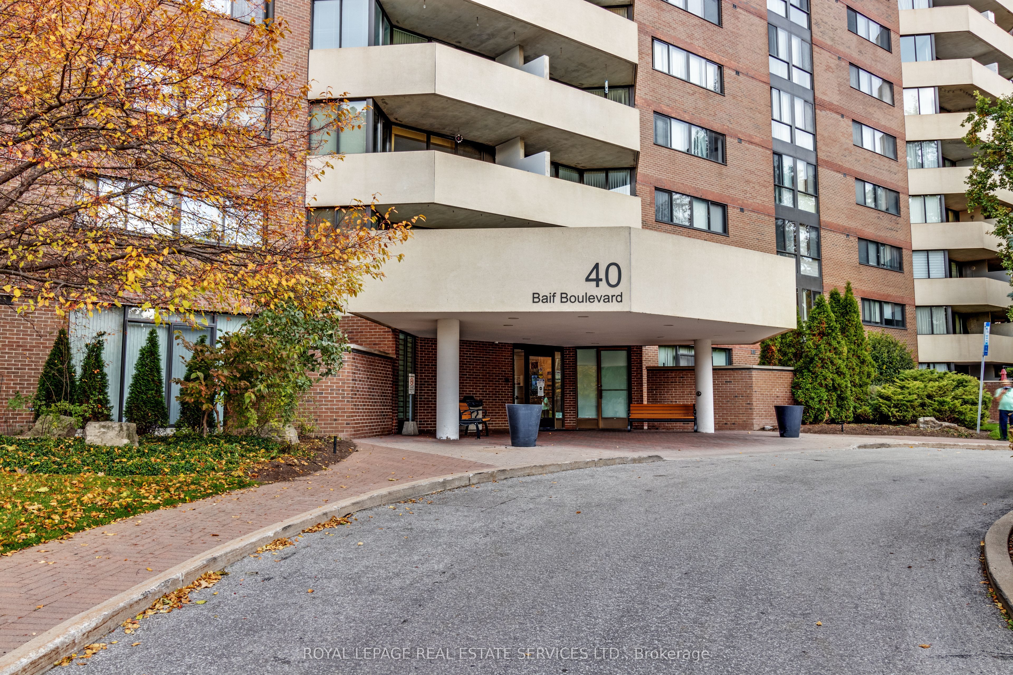 40 Baif Boulevard 313 Property Photo 3