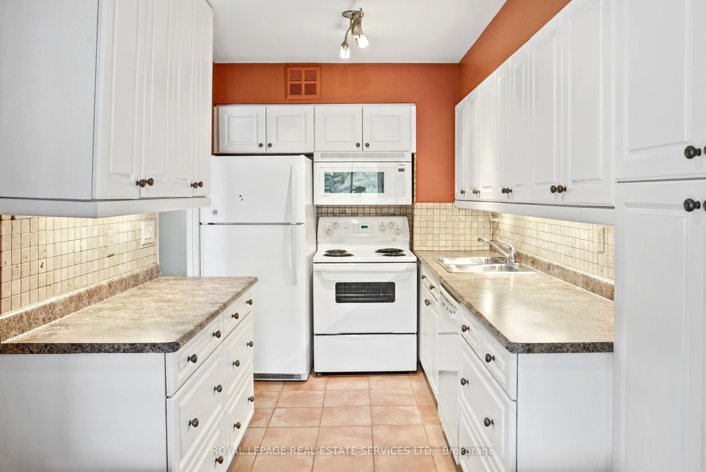 40 Baif Boulevard 313 Property Photo 18
