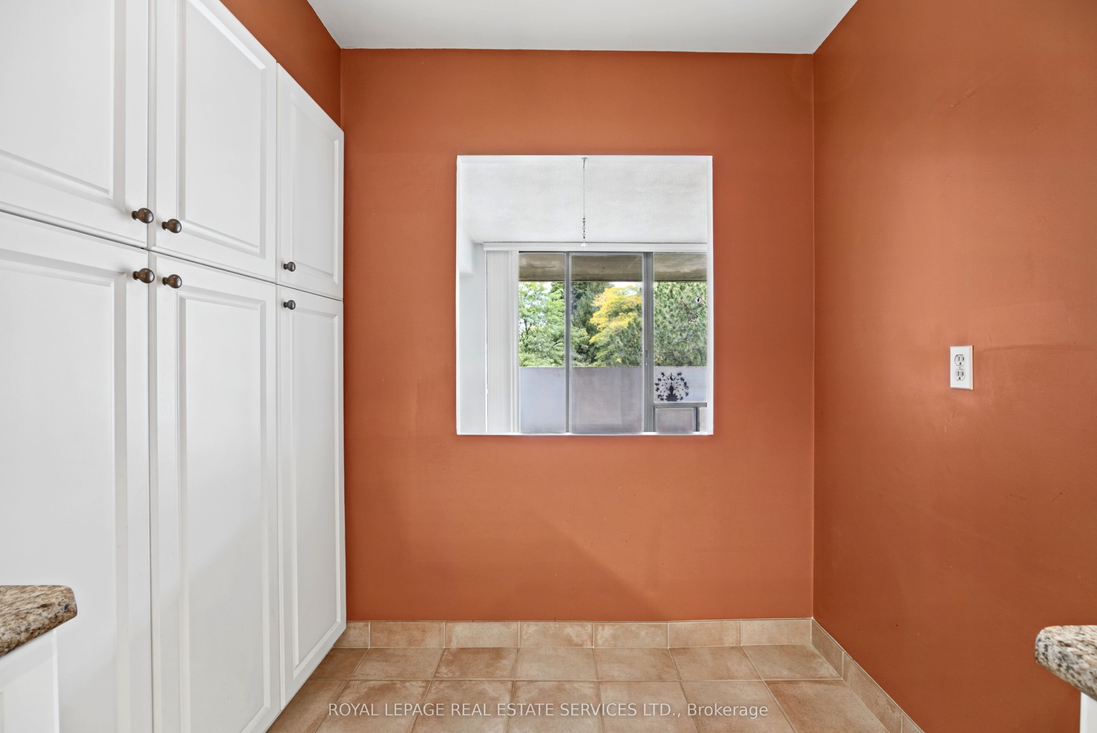 40 Baif Boulevard 313 Property Photo 23