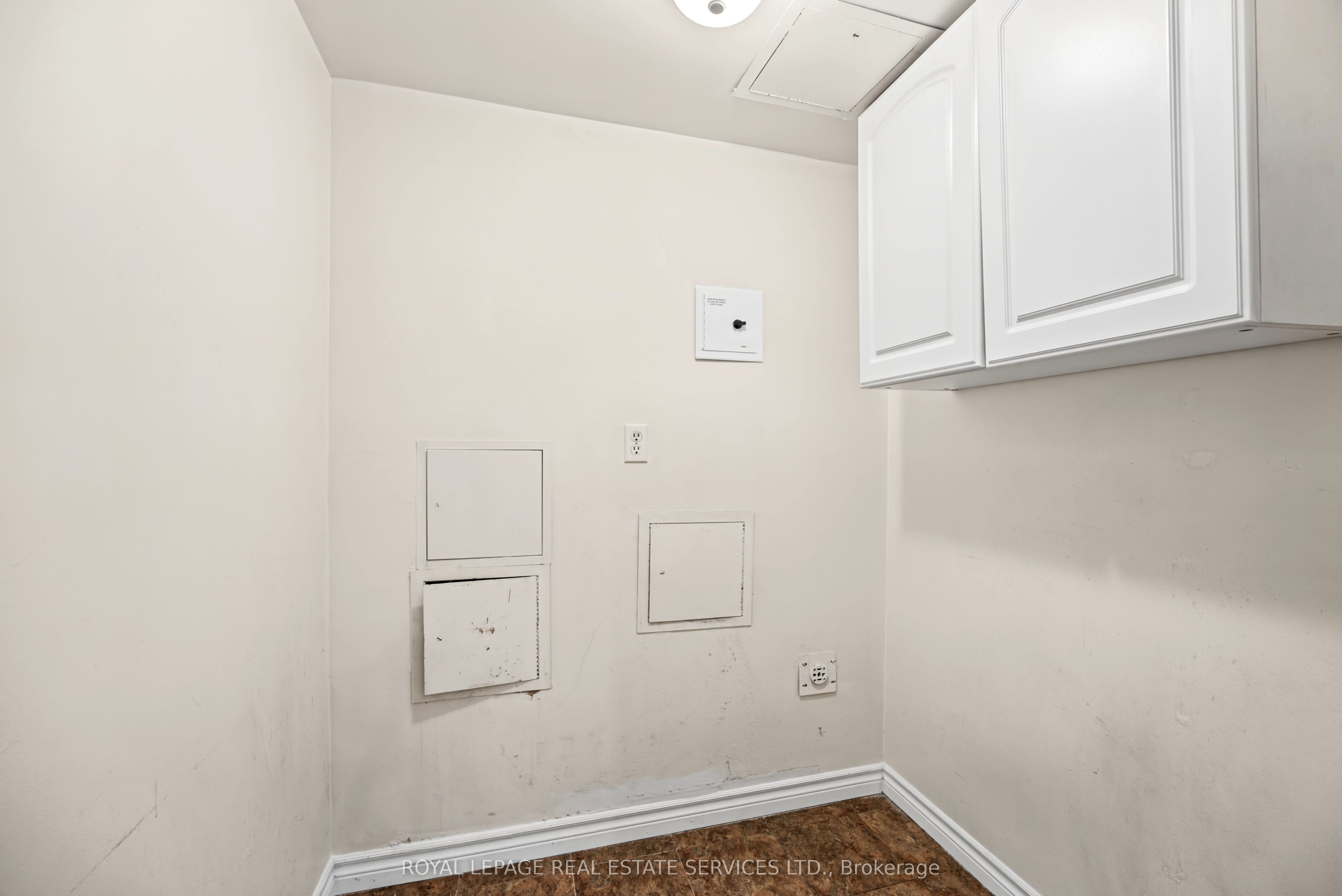 40 Baif Boulevard 313 Property Photo 24