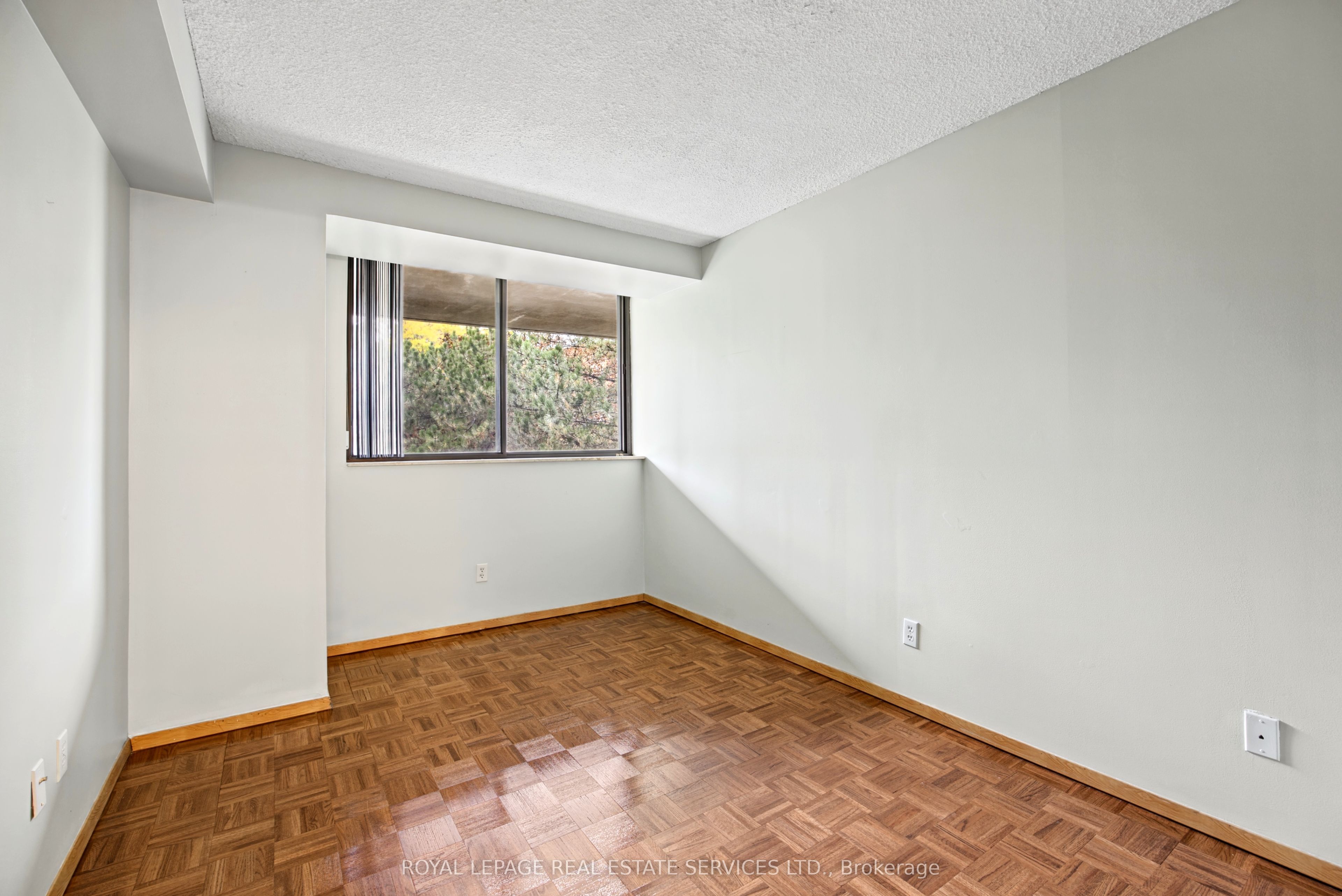 40 Baif Boulevard 313 Property Photo 31