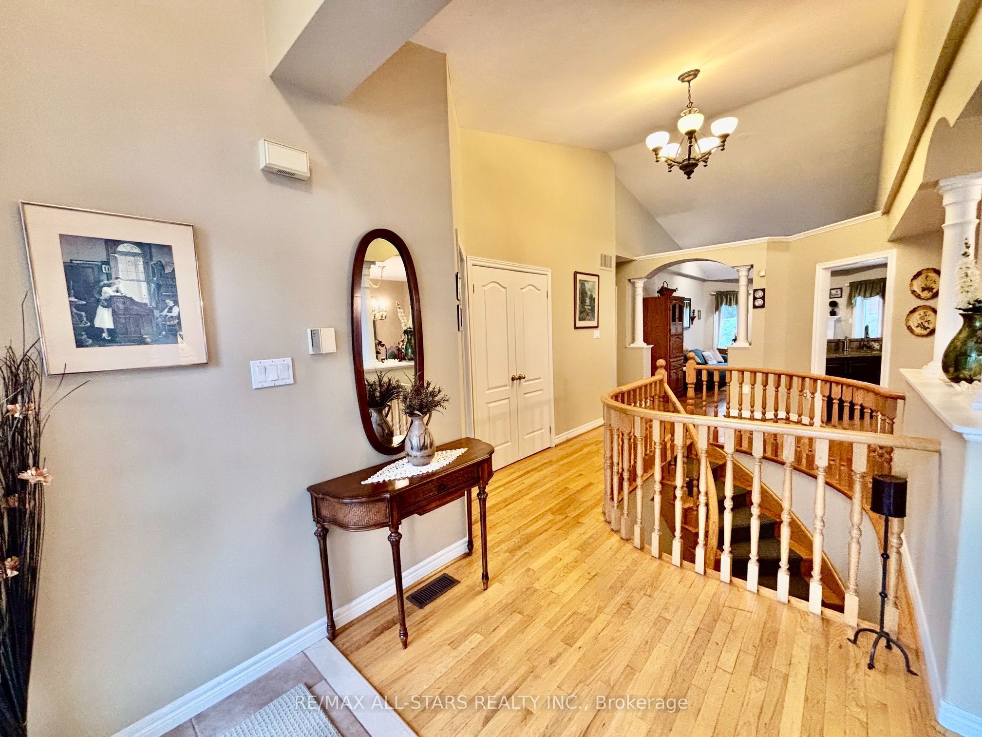 87 Lori Avenue Property Photo 6
