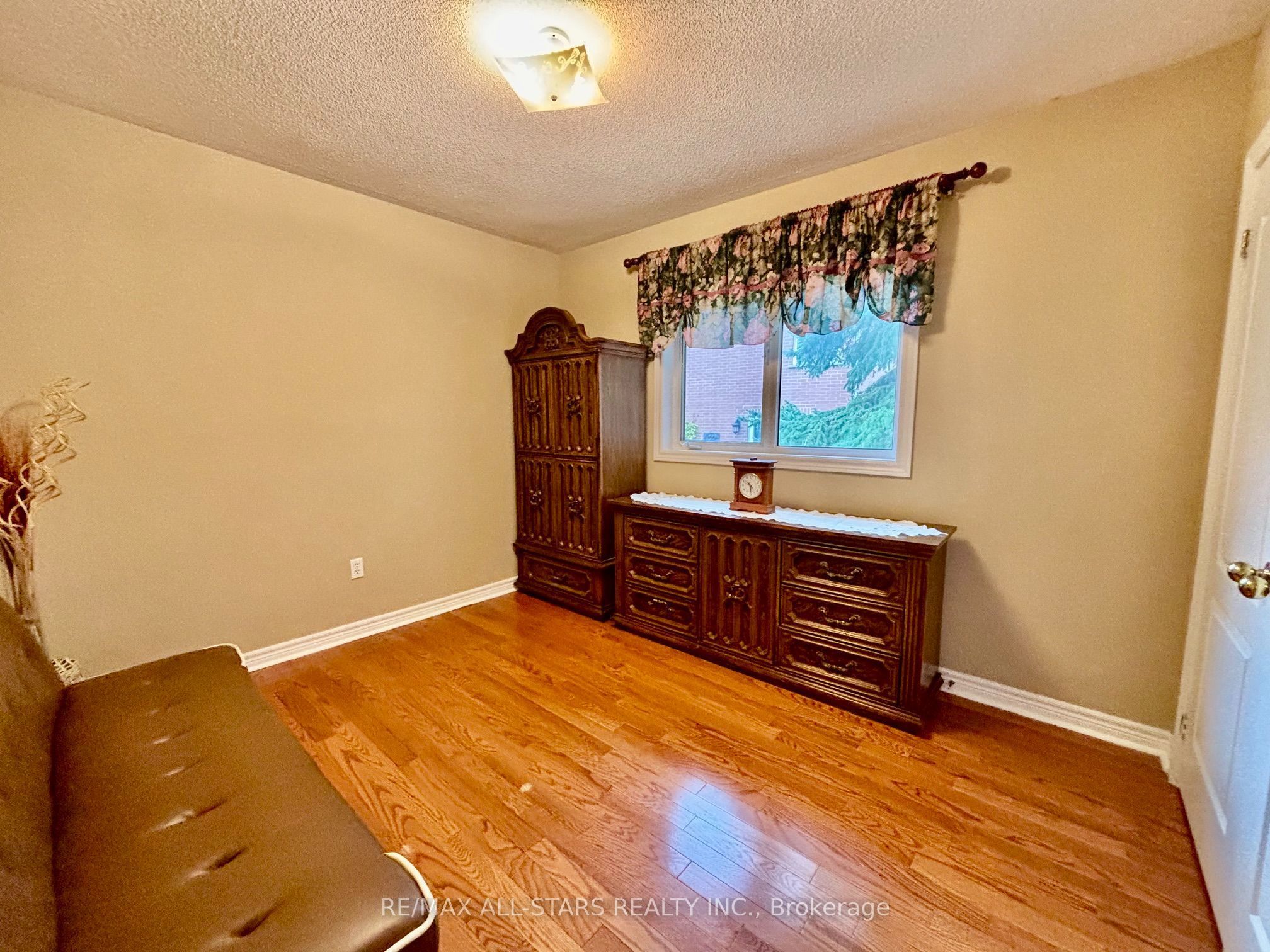 87 Lori Avenue Property Photo 24