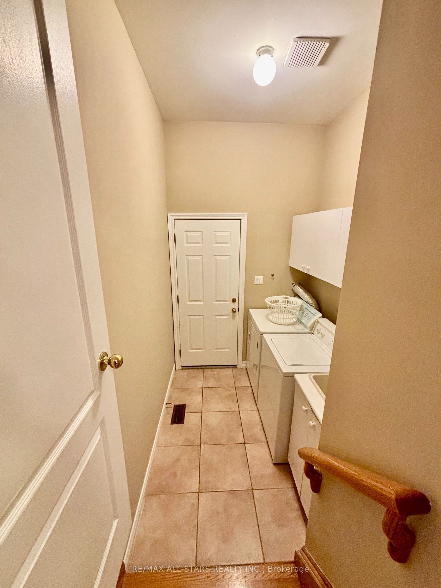 87 Lori Avenue Property Photo 27