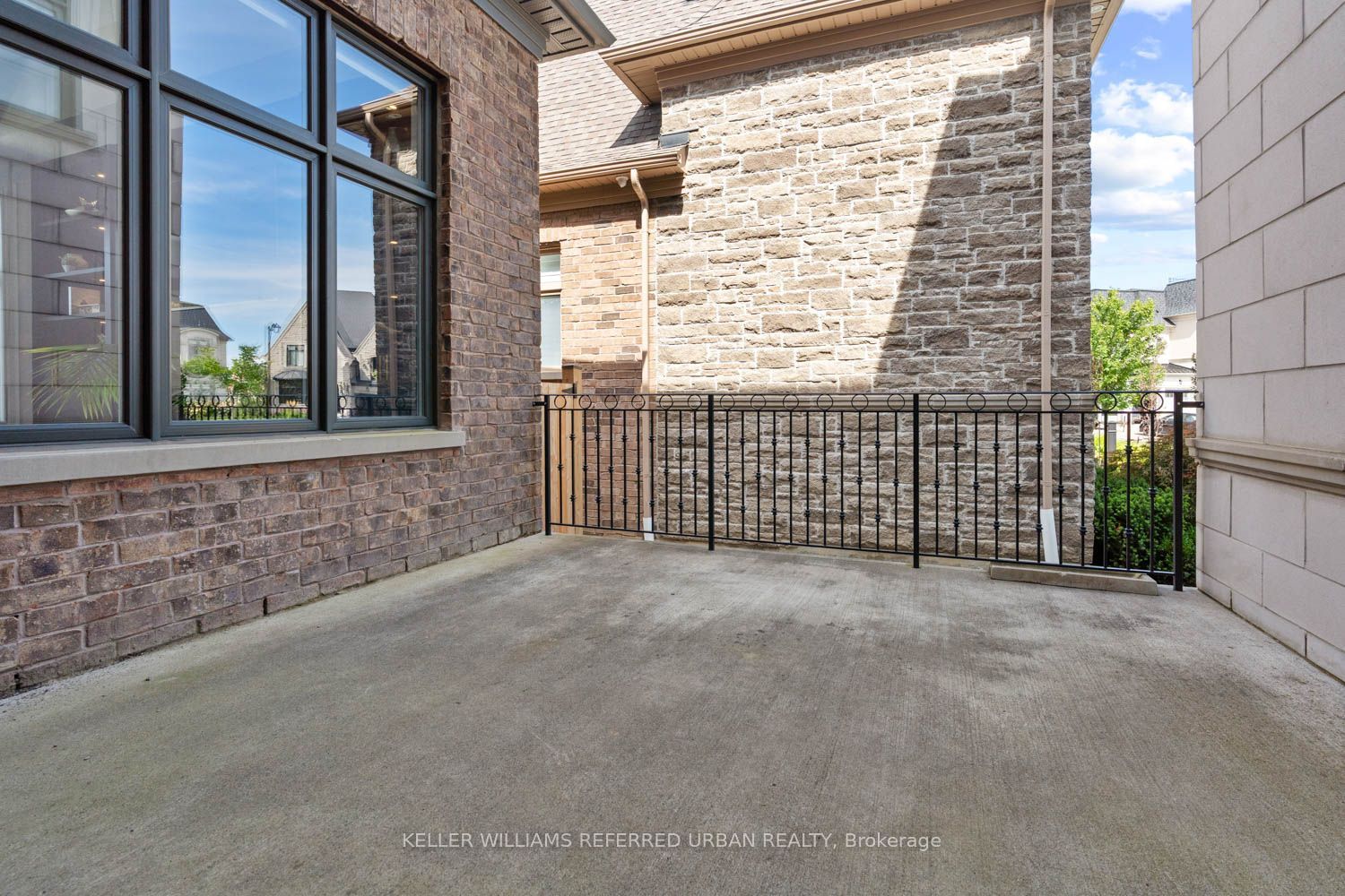 4 Basil Ridge Court Property Photo 37