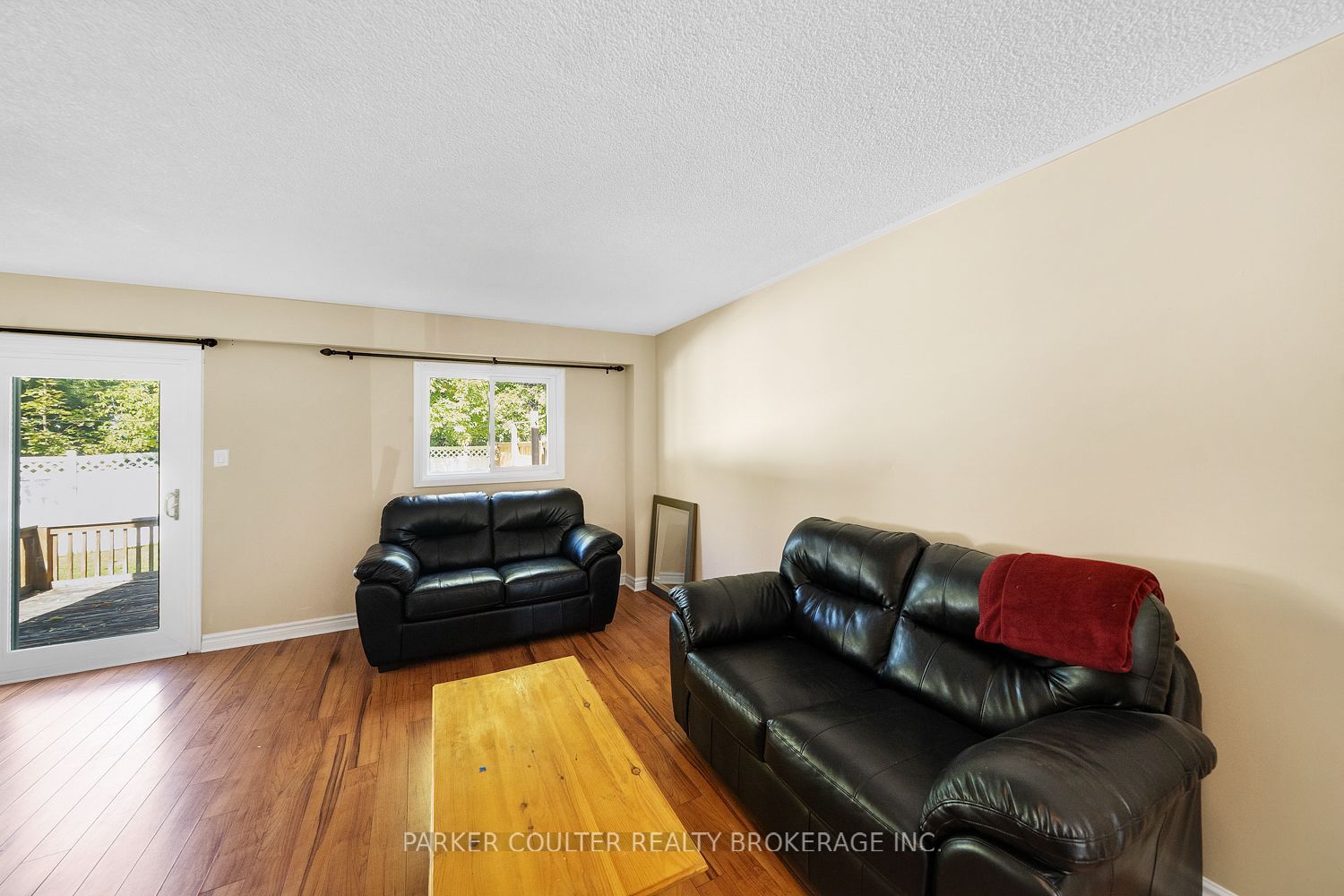 204 Beattie Avenue Property Photo 6
