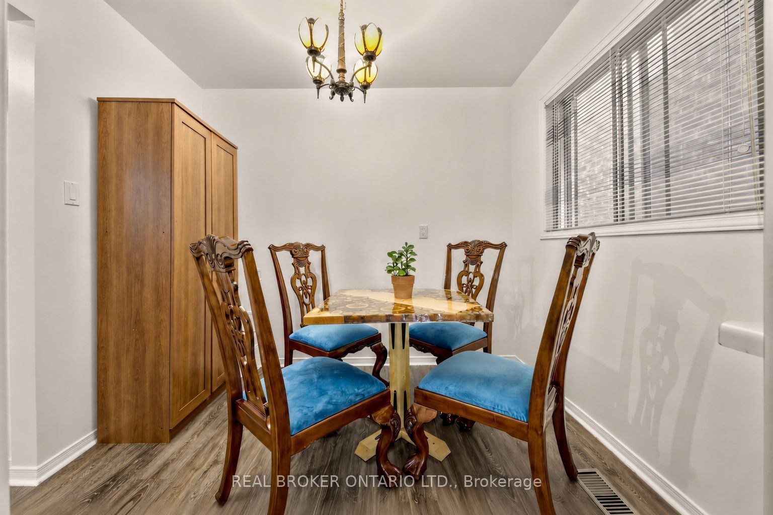 26 White Boulevard Property Photo 15