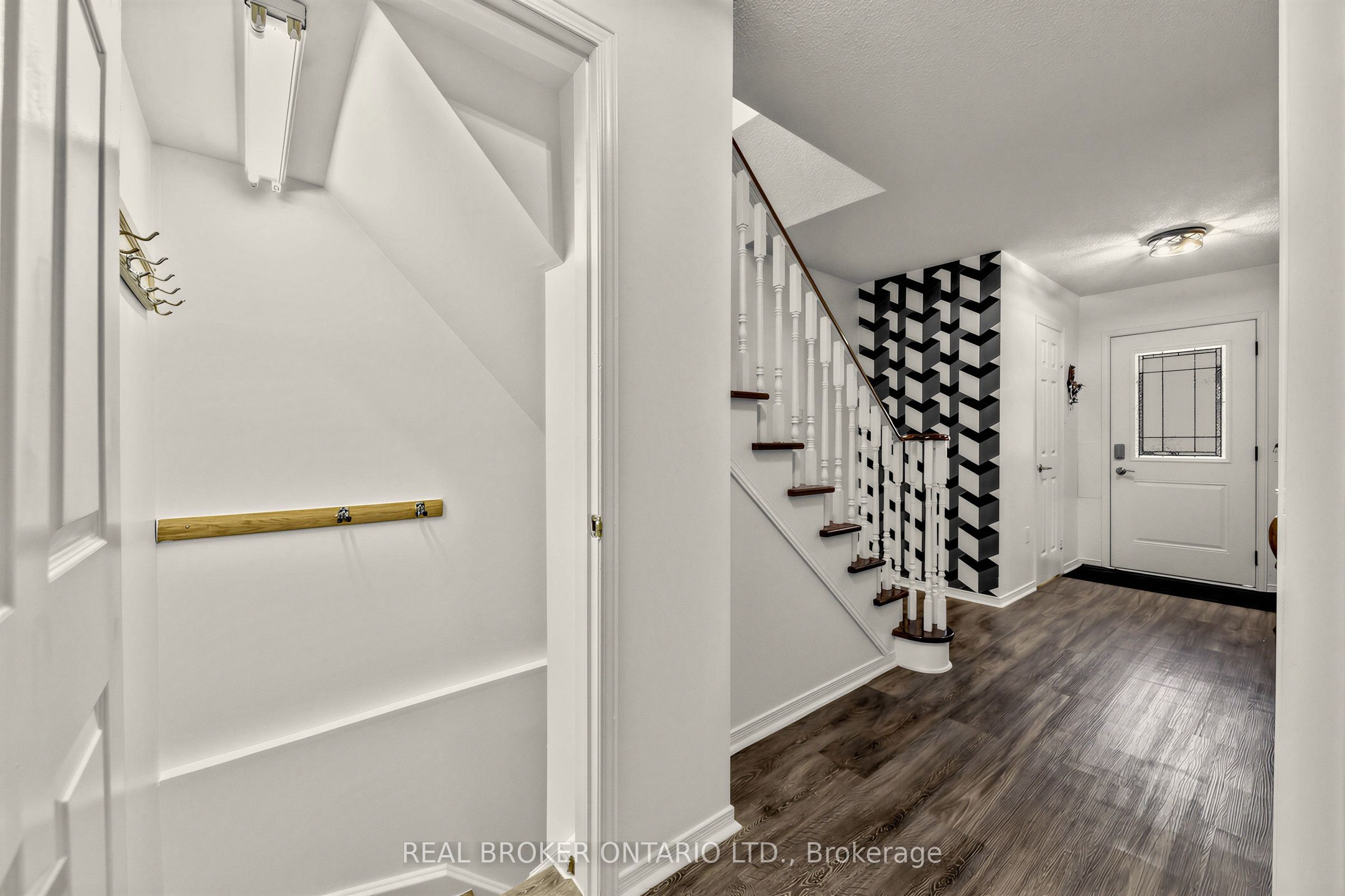26 White Boulevard Property Photo 17