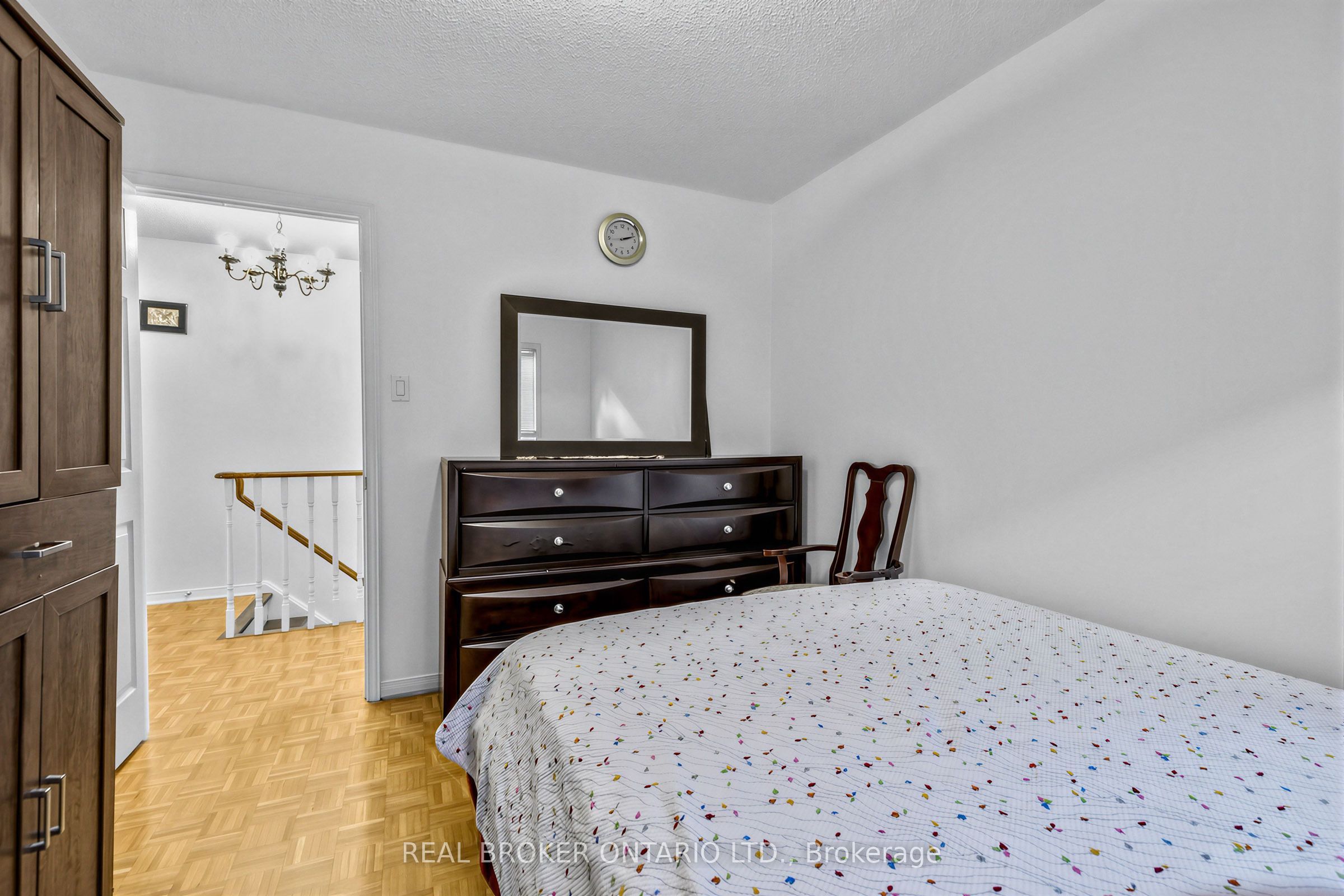 26 White Boulevard Property Photo 23
