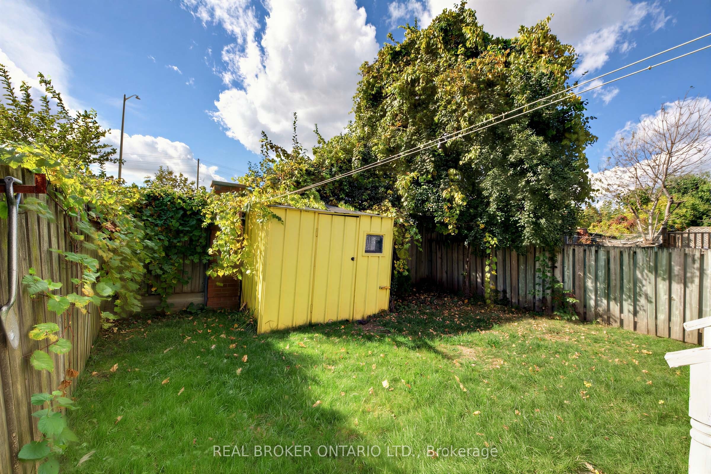 26 White Boulevard Property Photo 36