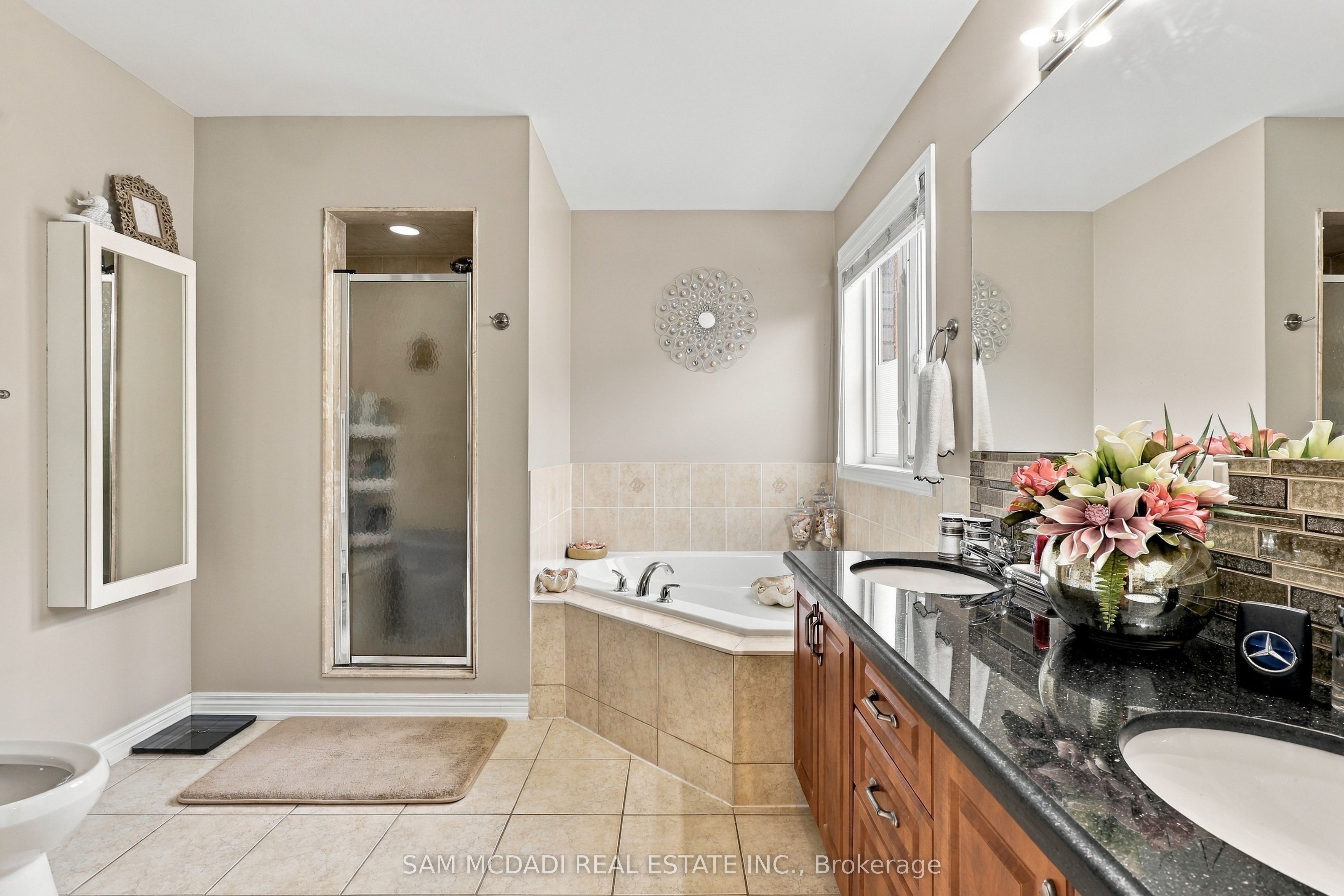 35 Tiana Court Property Photo 24