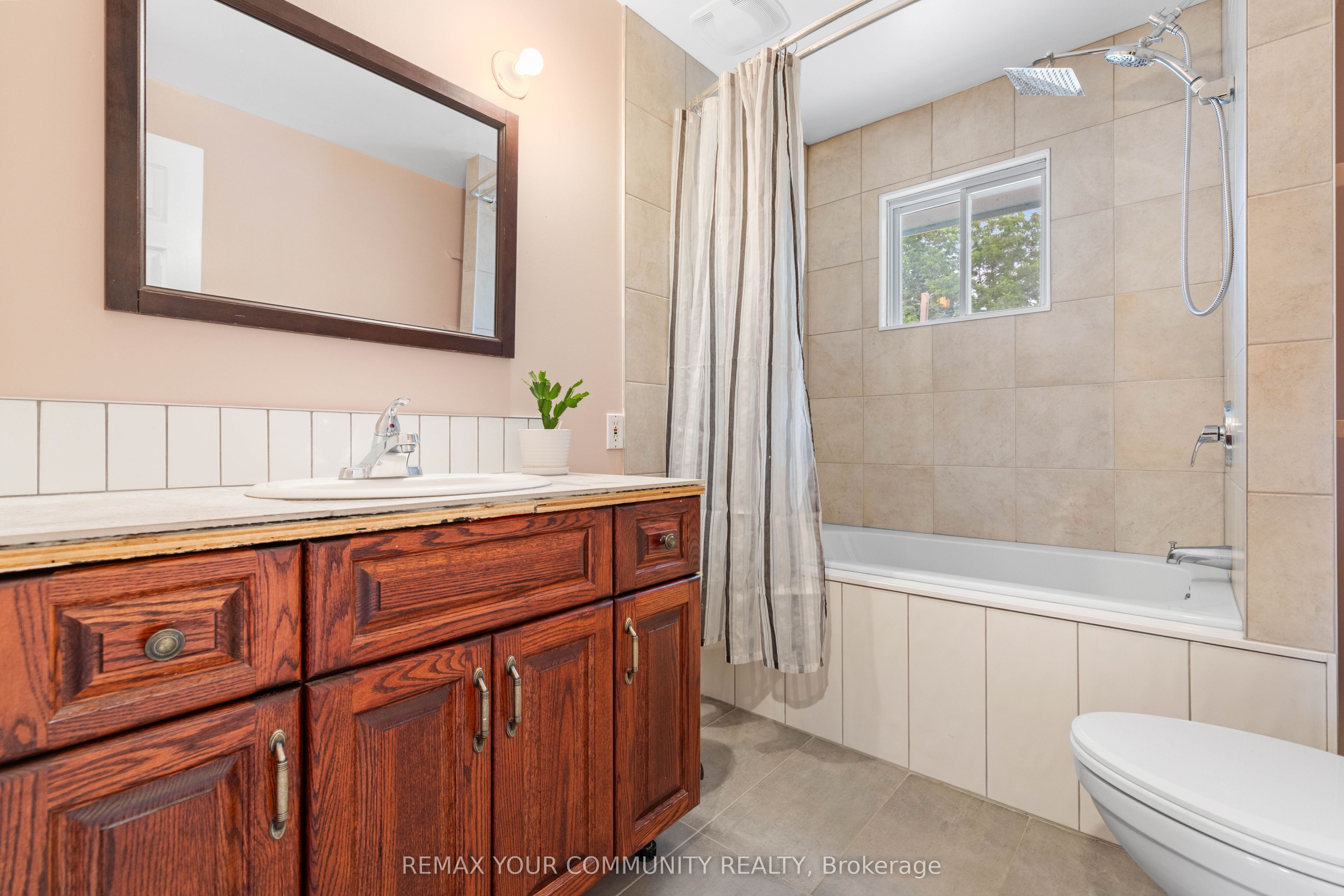 69 Virginia Boulevard Property Photo 11