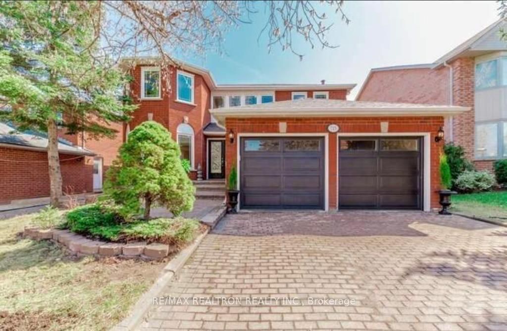 715 Shanahan Boulevard Bsmt Property Photo 1