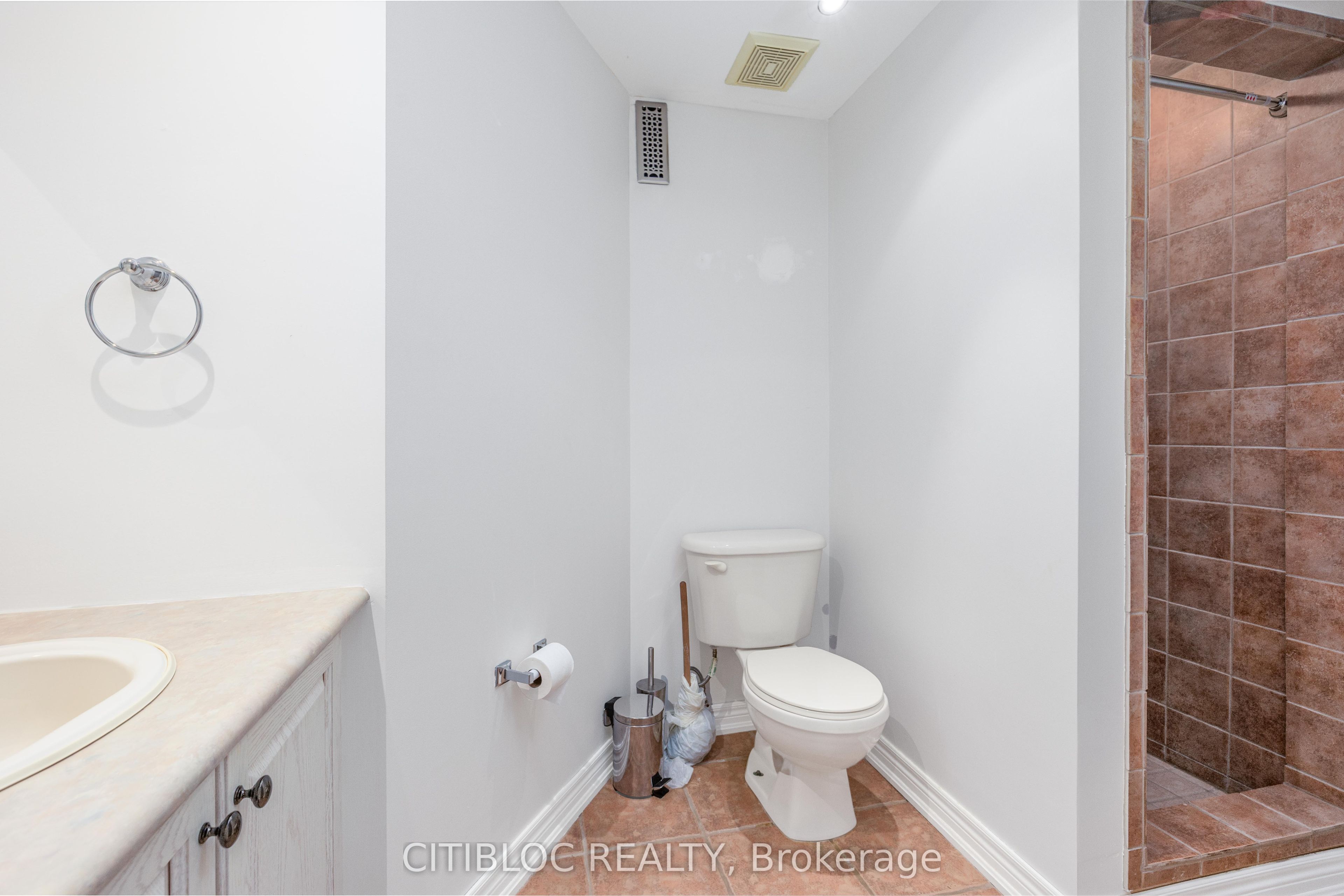 121 Silverado Trail Property Photo 36