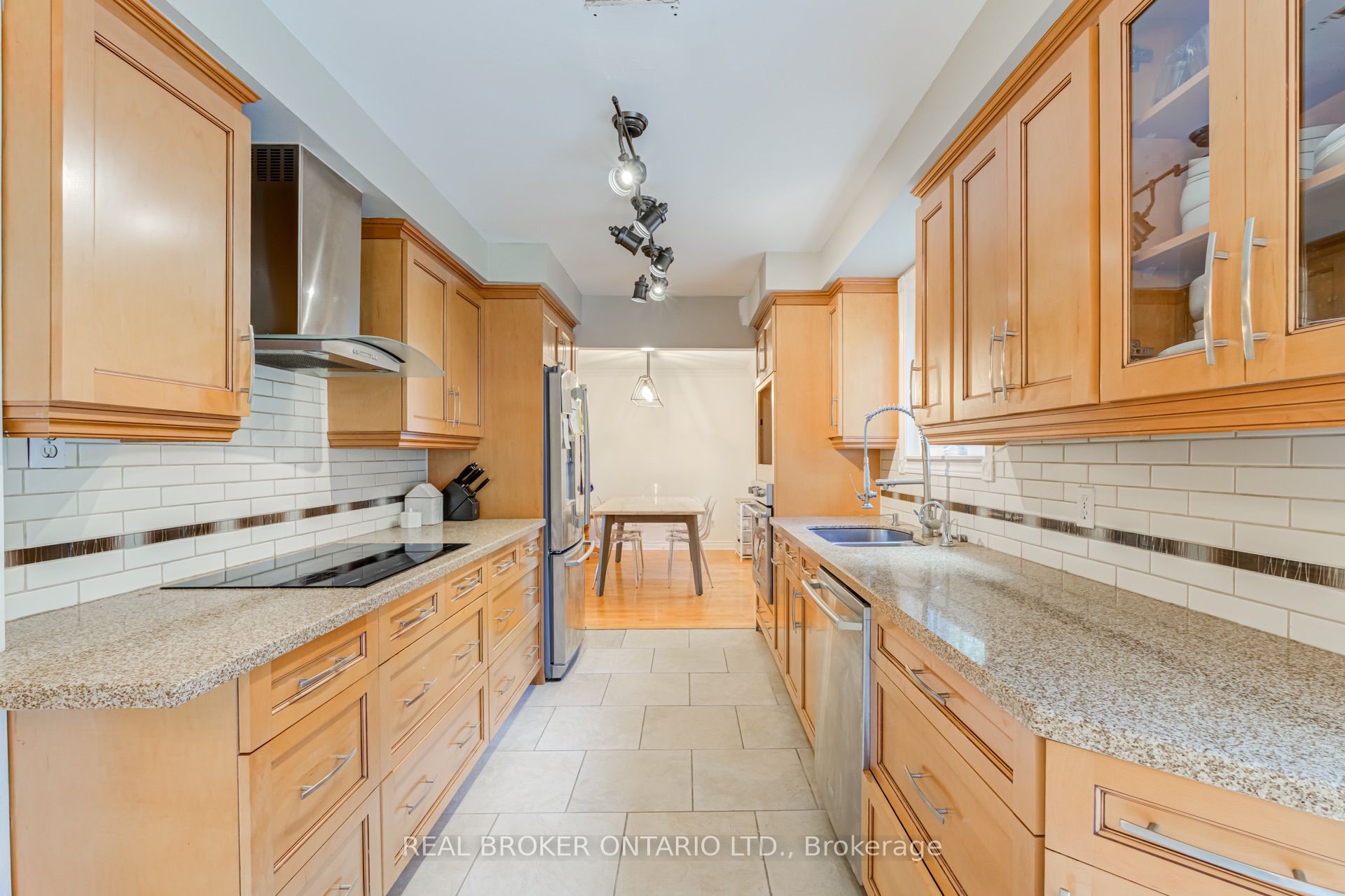 96 Rutledge Avenue Property Photo 19