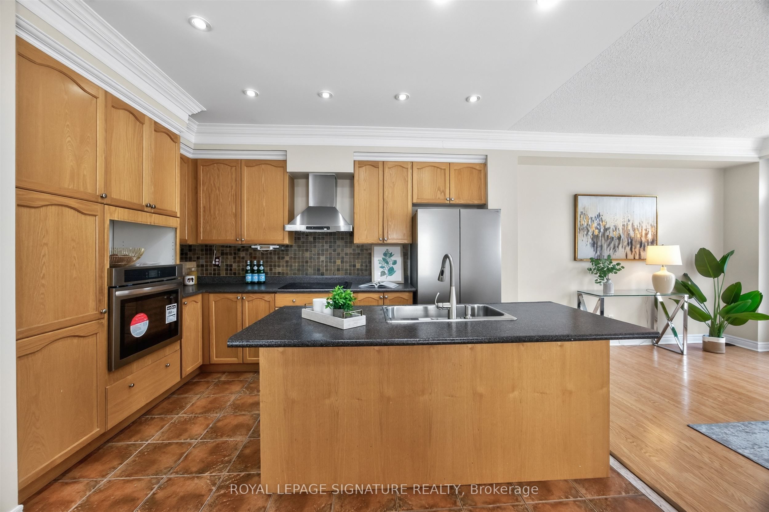 2948 Bur Oak Avenue Property Photo 12
