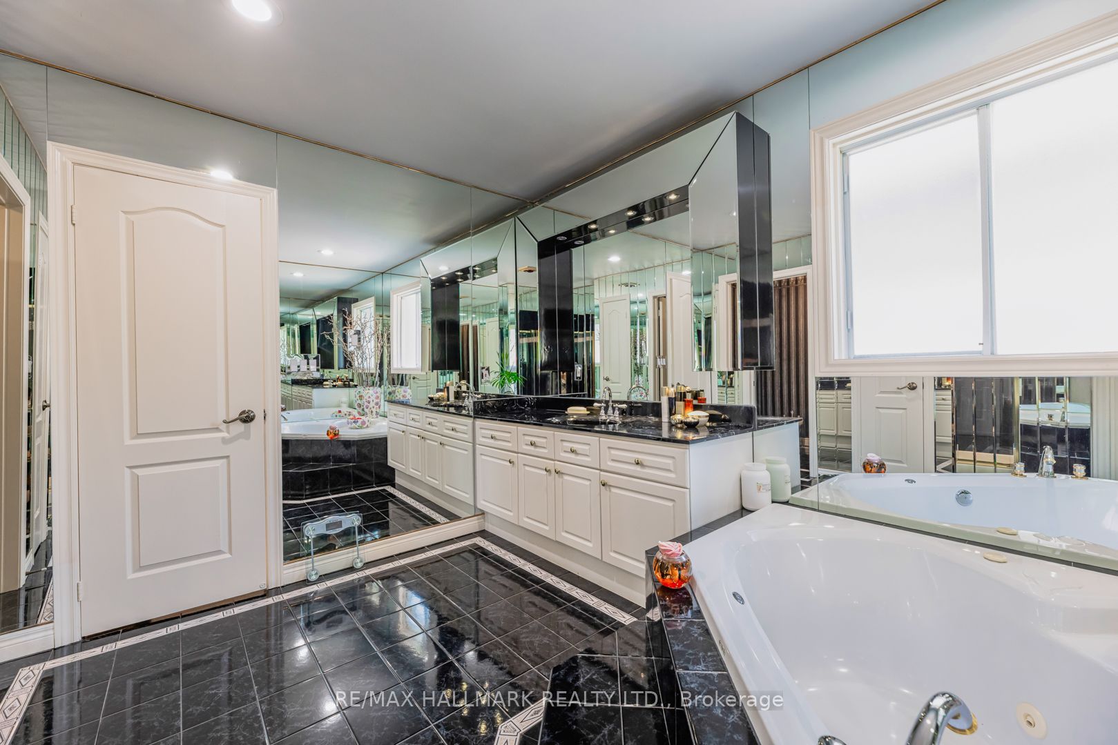106 Larratt Lane Property Photo 30