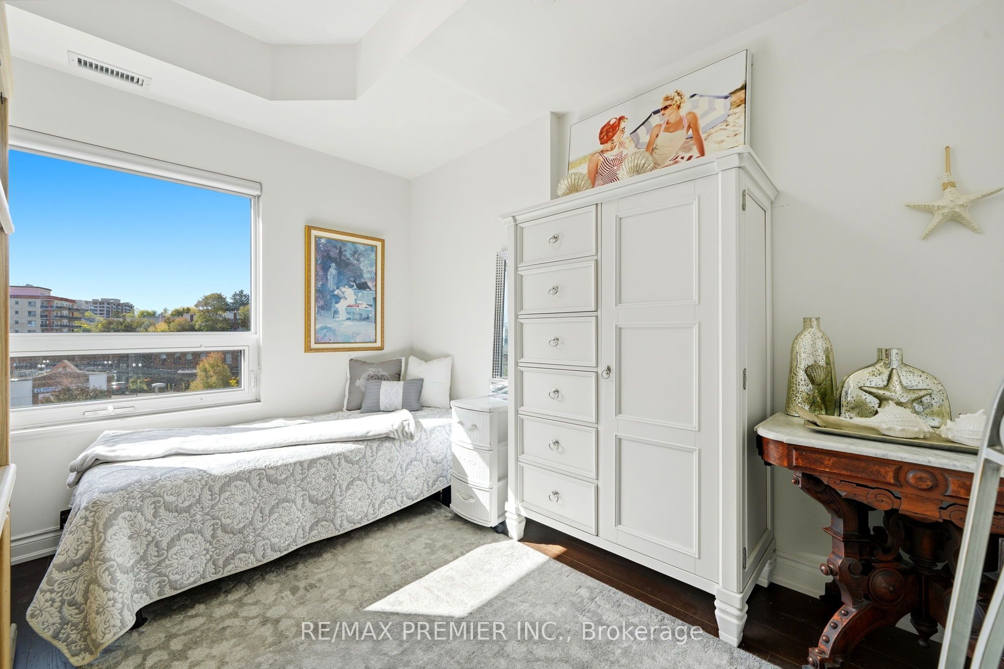 86 Woodbridge Avenue 303 Property Photo 15