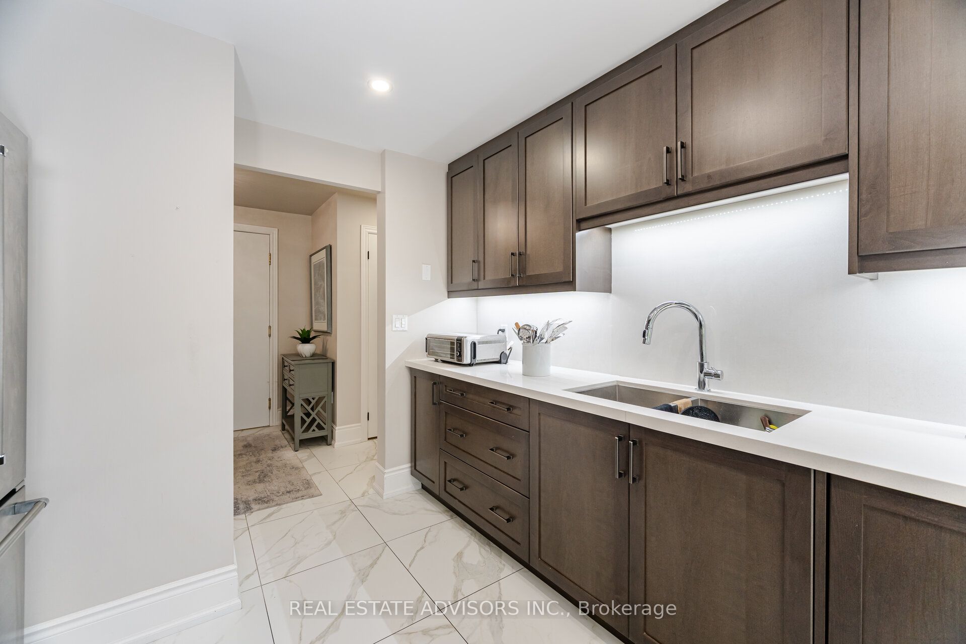 53 Woodbridge Avenue 313 Property Photo 12