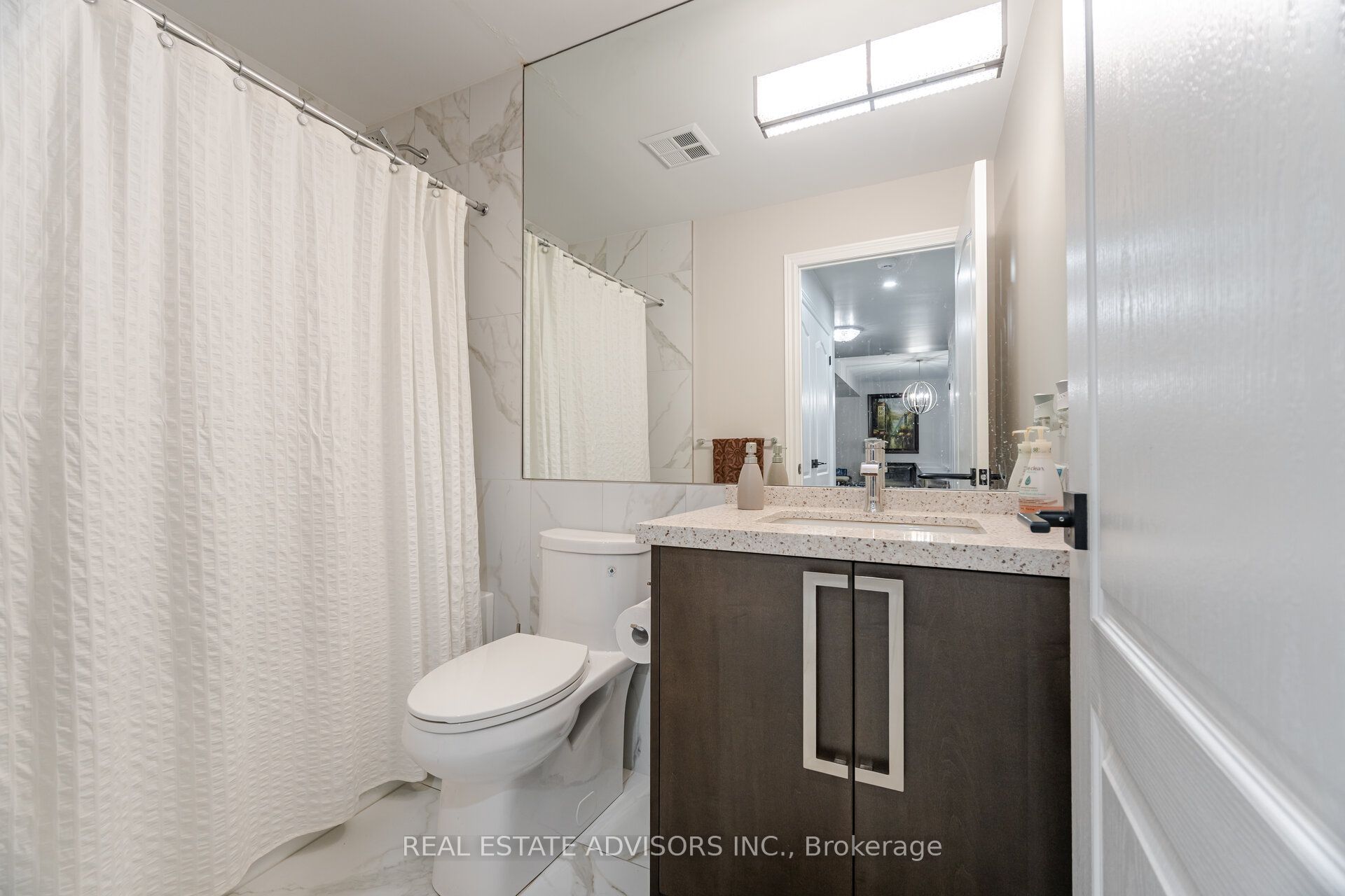 53 Woodbridge Avenue 313 Property Photo 27