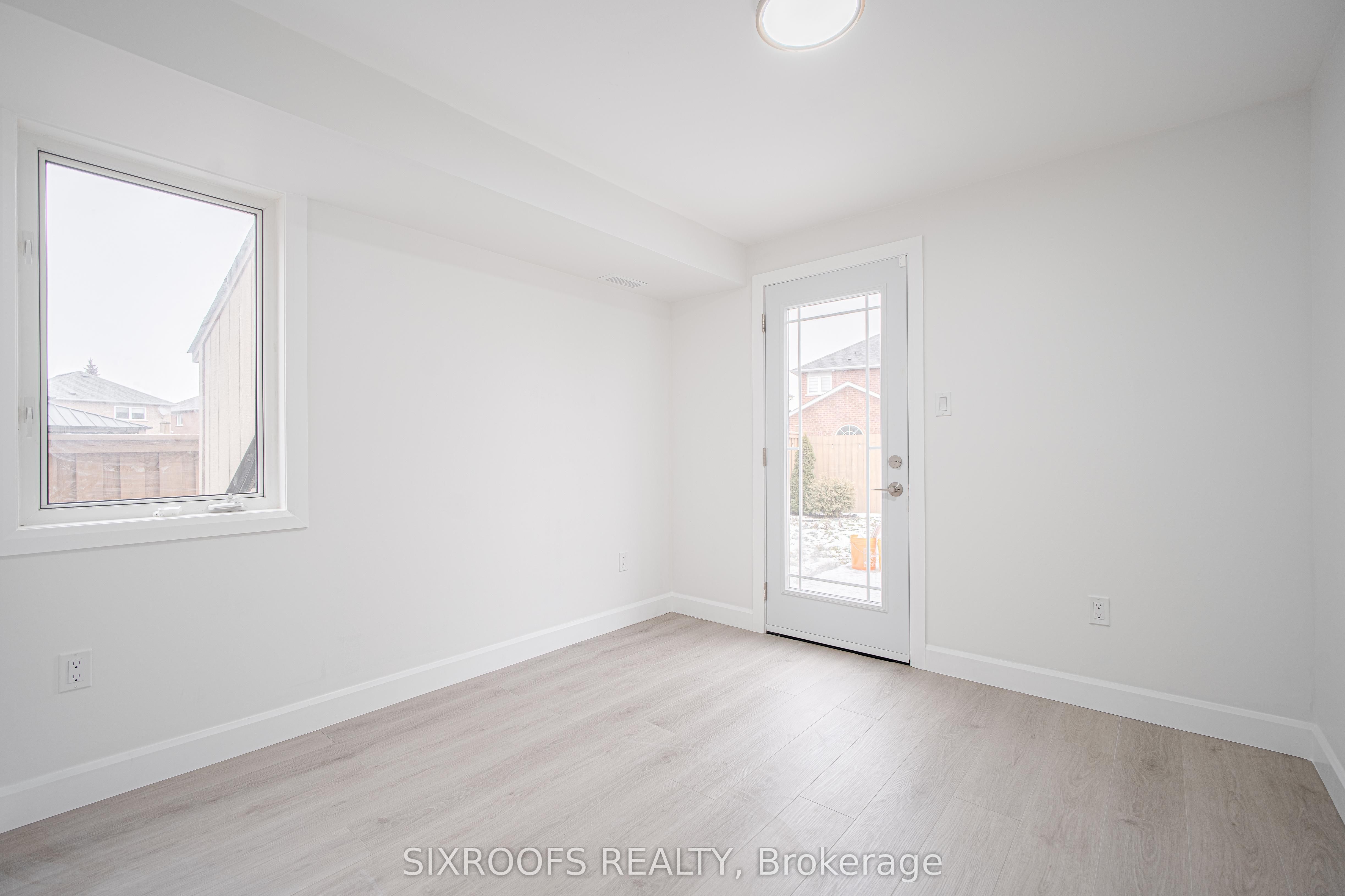 23 San Vito Drive Lower Property Photo 1