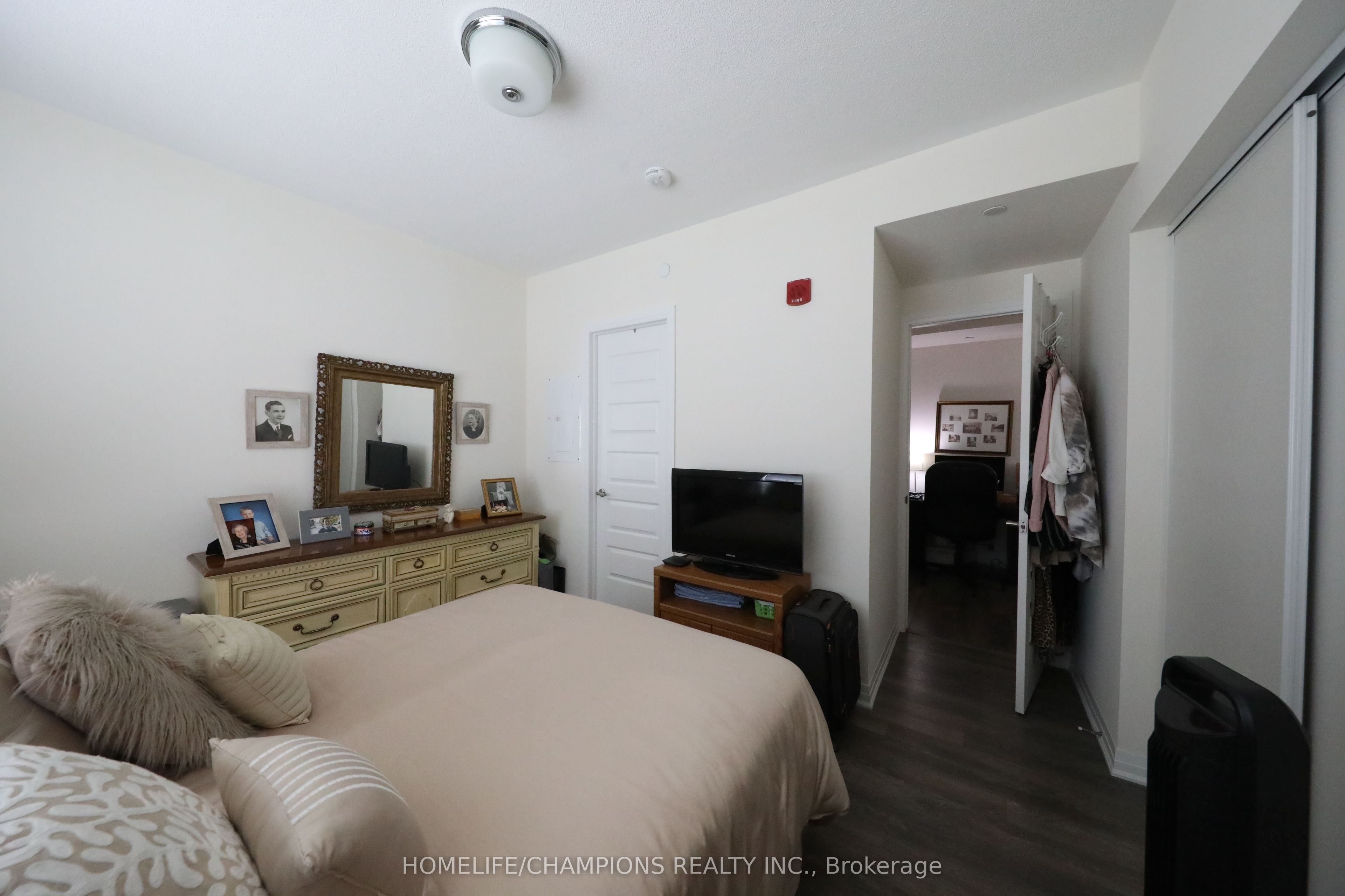 2 Adam Sellers Street 612 Property Photo 6