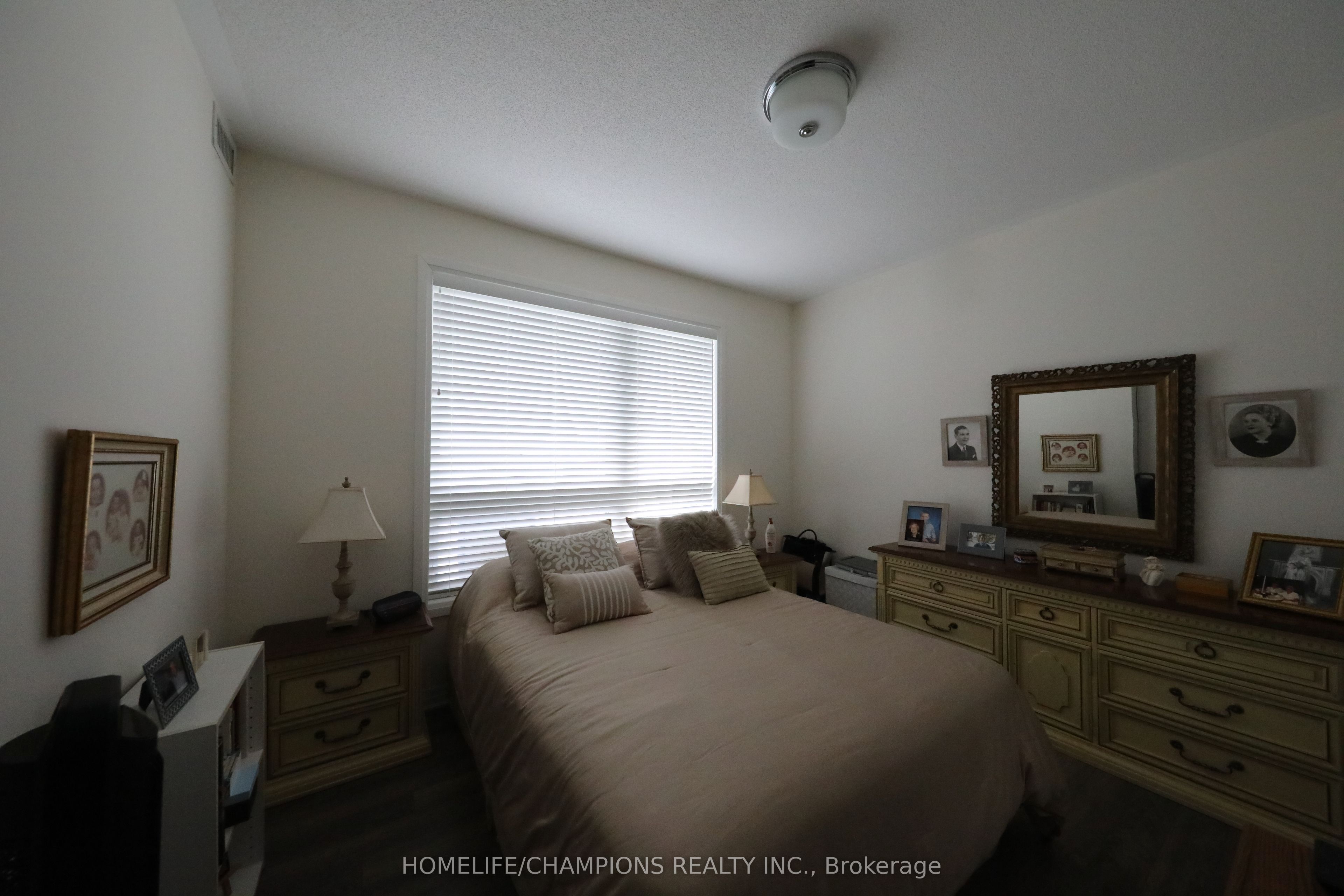 2 Adam Sellers Street 612 Property Photo 7