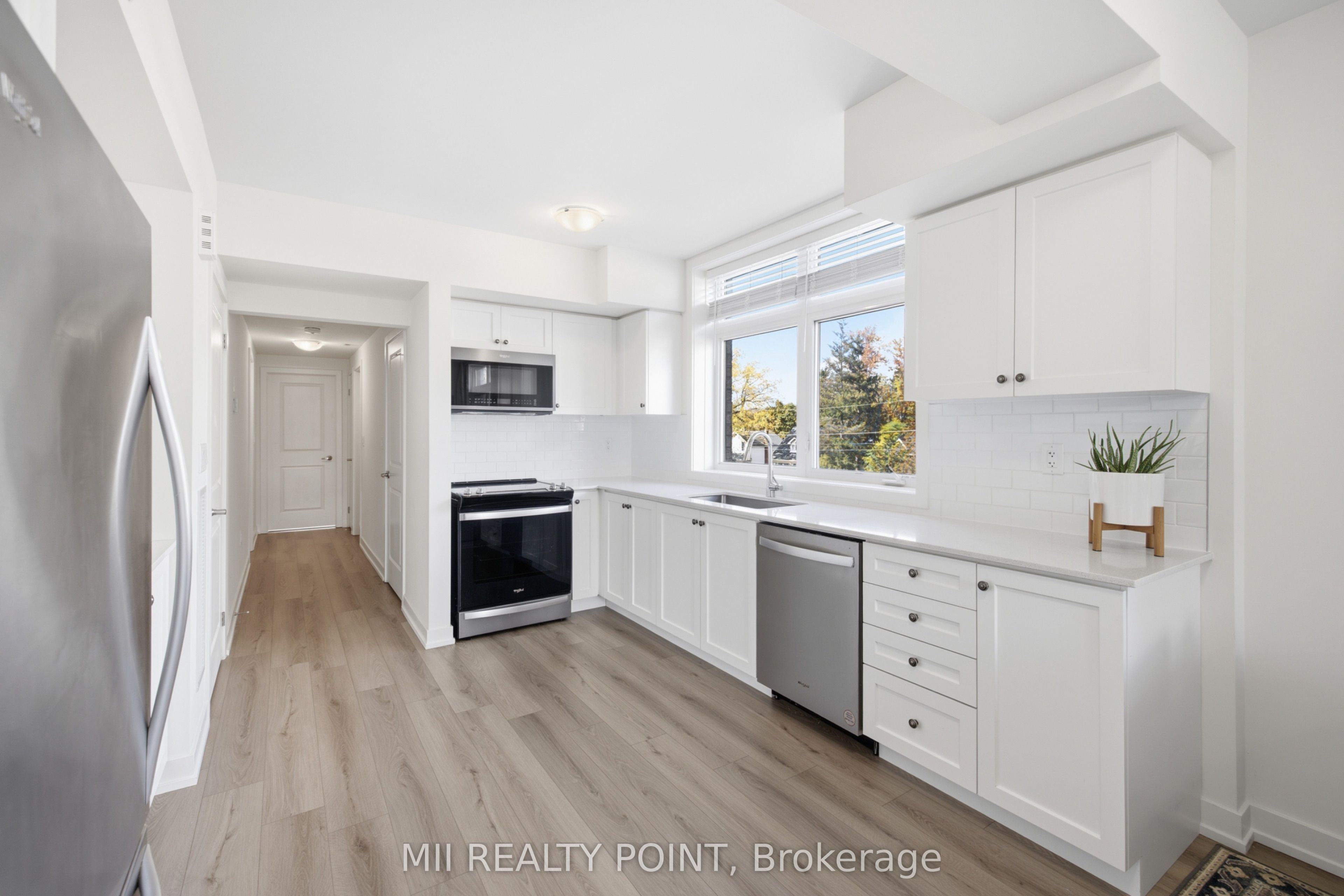 56 Elizabeth Street S 1201 Property Photo 6